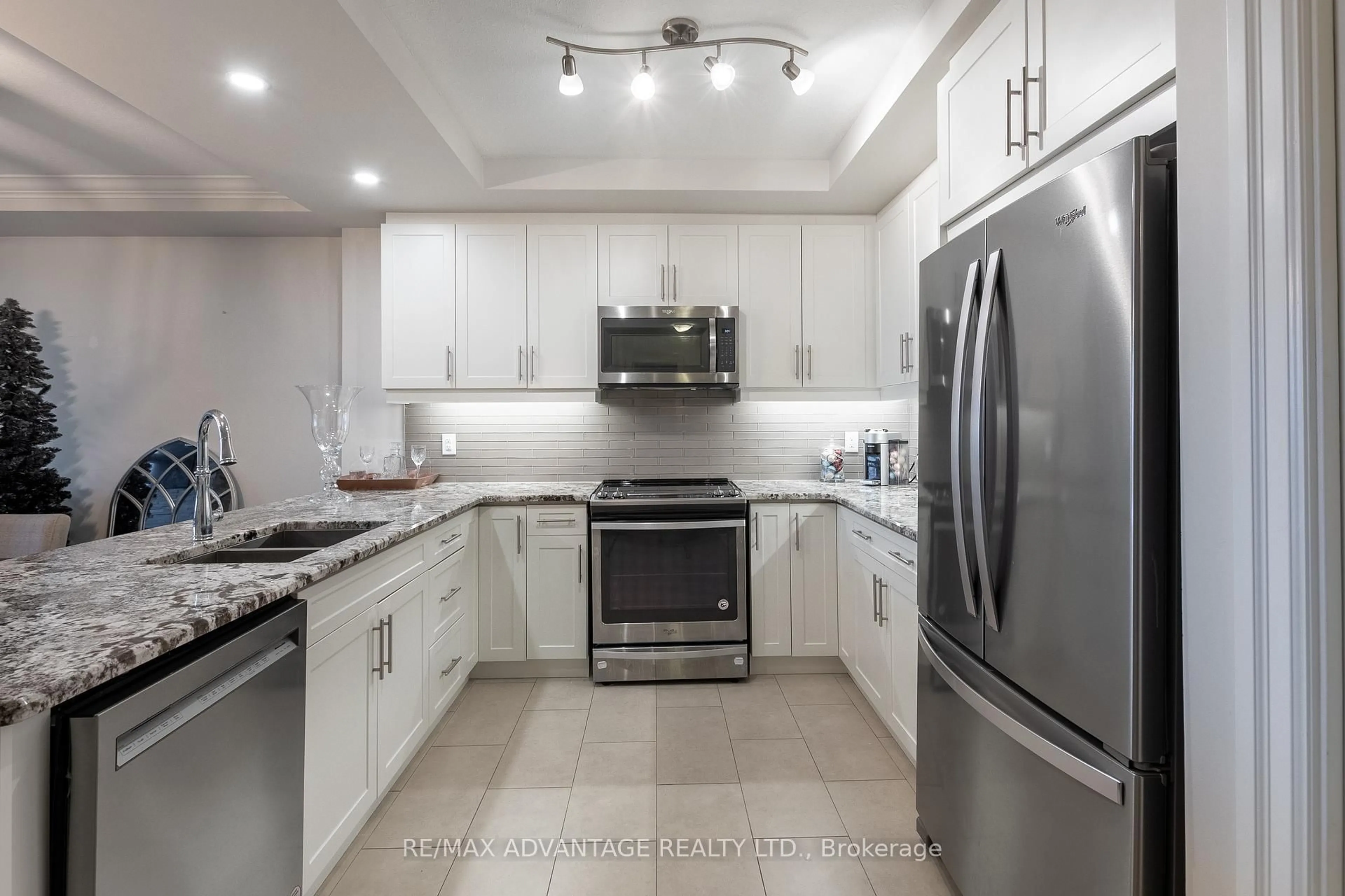 Unknown for 260 Villagewalk Blvd #603, London North Ontario N6G 0P6