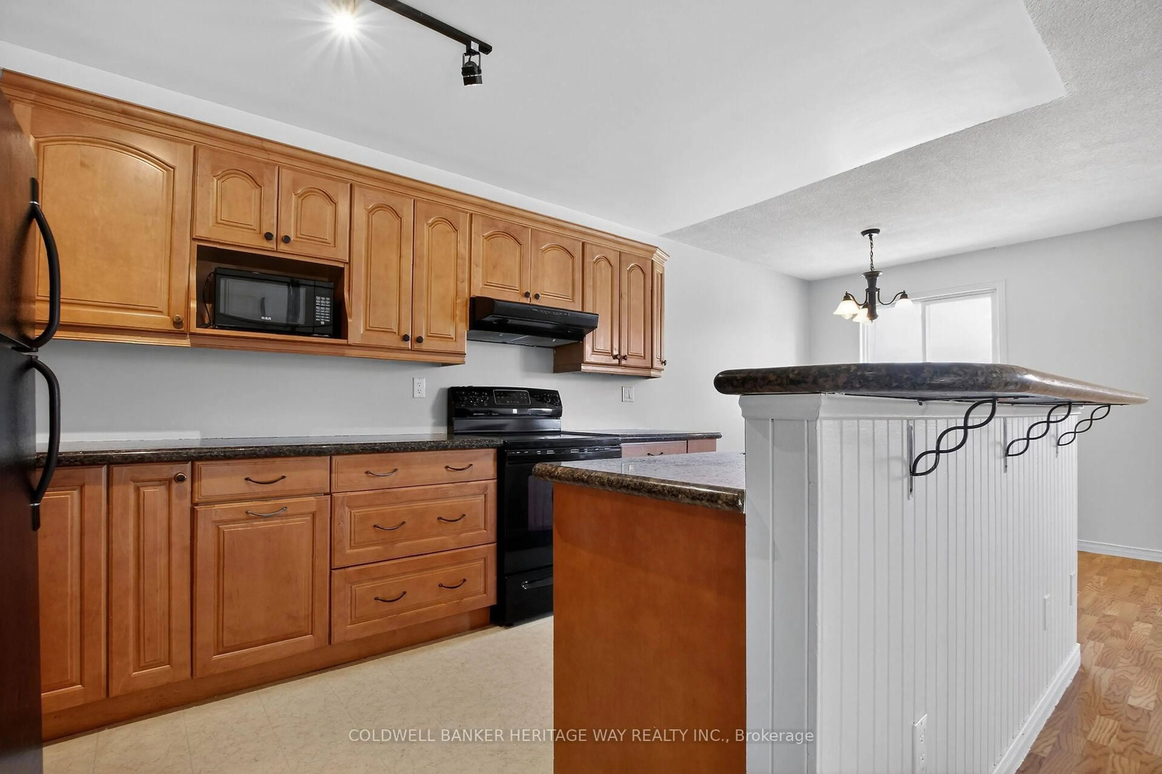 Standard kitchen, unknown for 442 Joseph St, Carleton Place Ontario K7C 3T5
