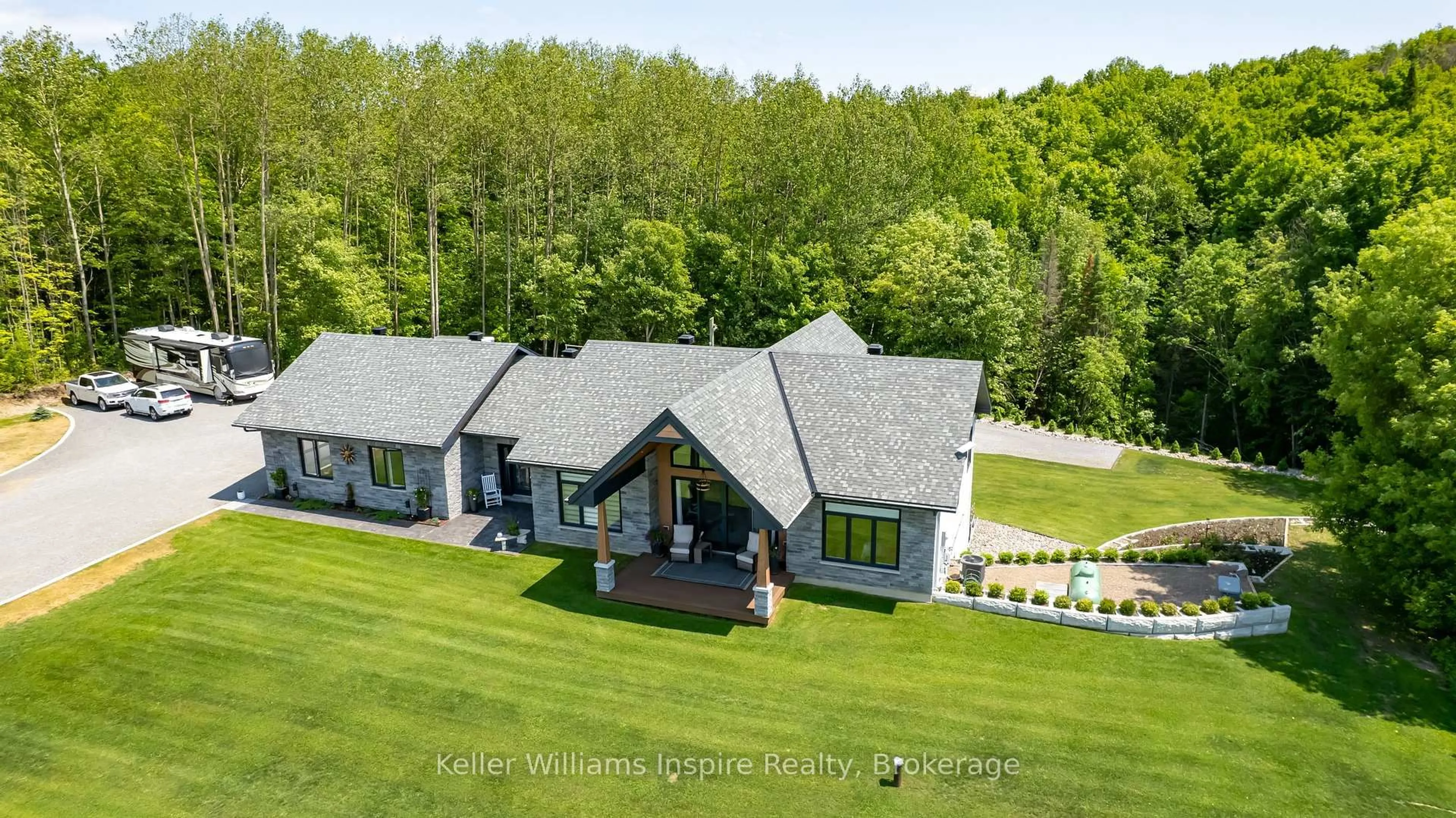 A pic from outside/outdoor area/front of a property/back of a property/a pic from drone, mountain view for 402 Lapasse Rd, Beachburg Ontario K0J 1C0