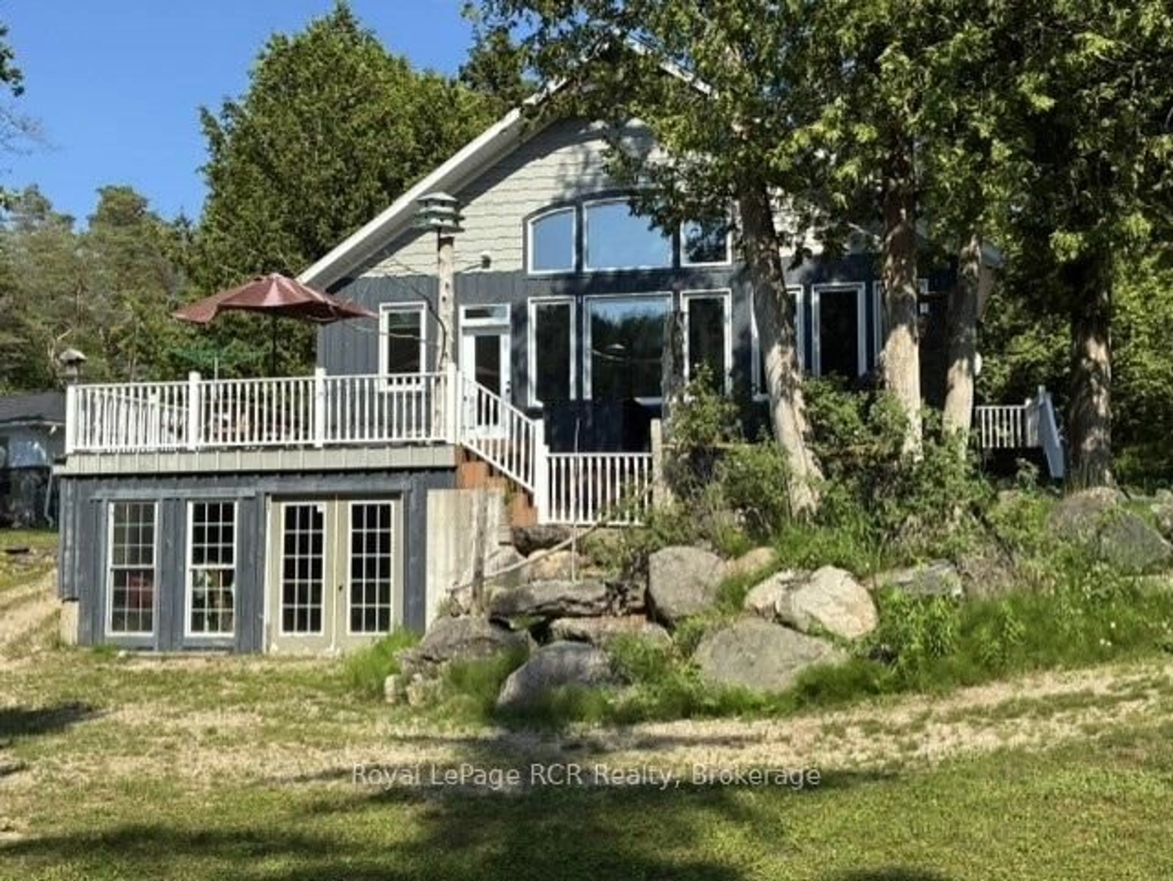 Home with vinyl exterior material, water/lake/river/ocean view for 19 Redgate Rd, South Bruce Peninsula Ontario N0H 2T0