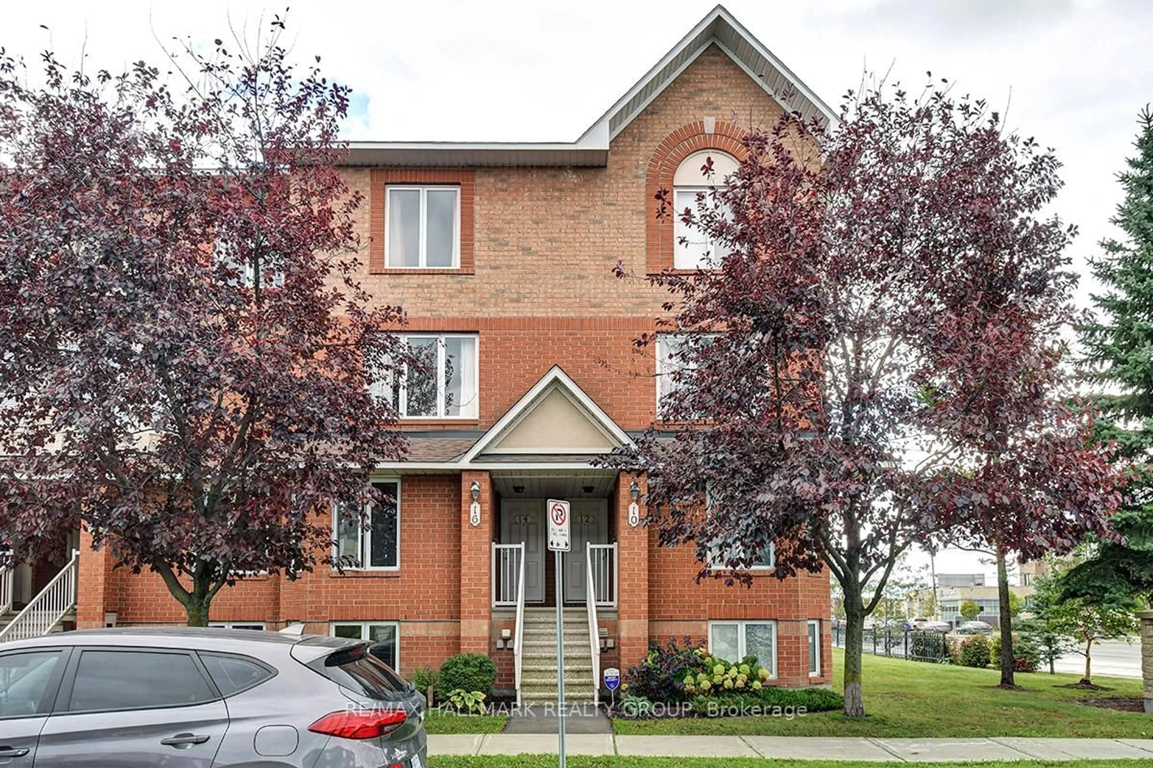 Home with brick exterior material, street for 16 Lakepointe Dr, Orleans Ontario K4A 5E3