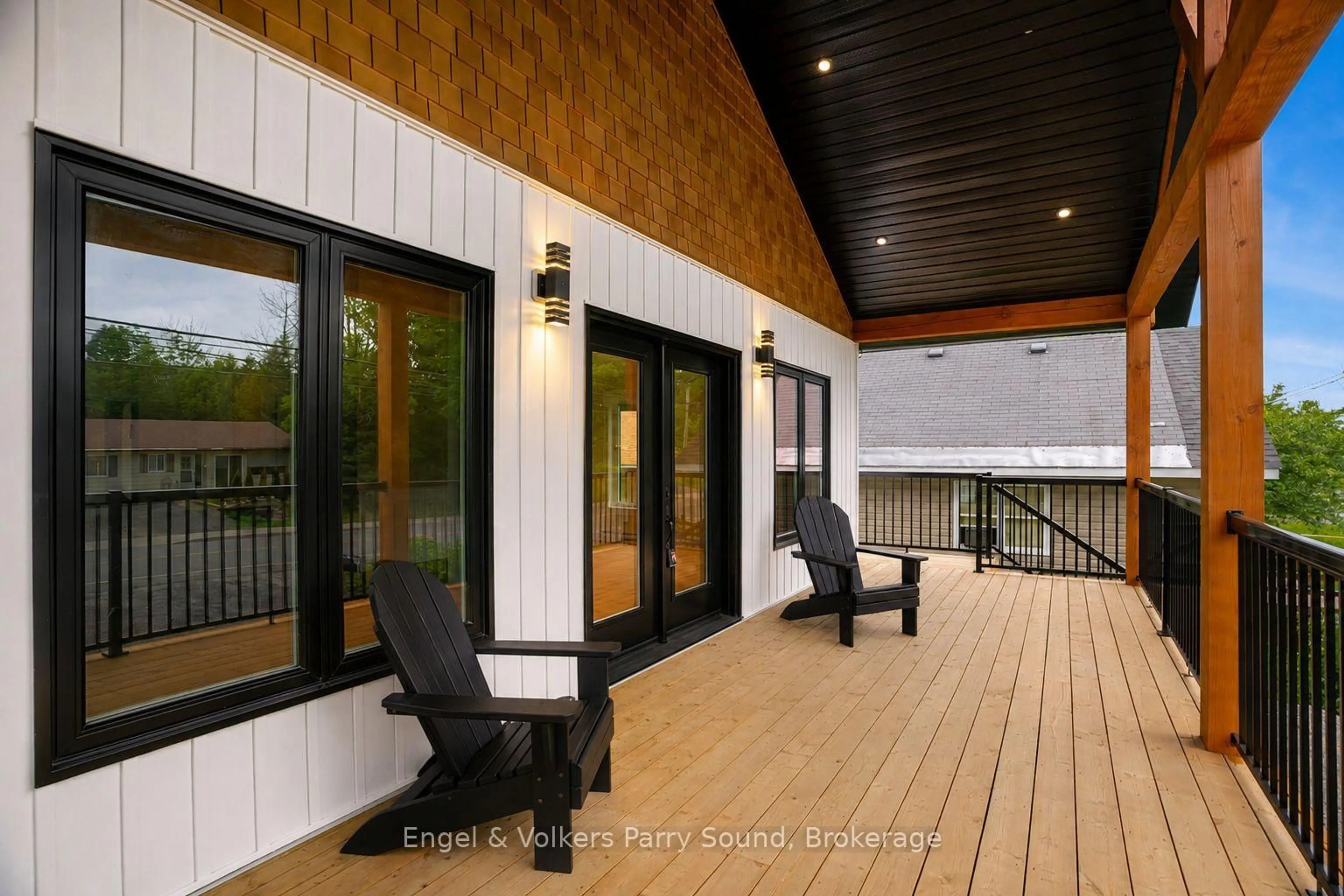 Patio, unknown for 46 Forest St, Parry Sound Ontario P2A 2P9