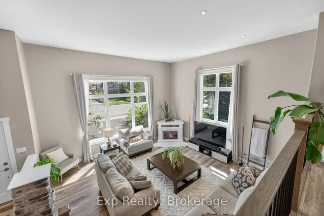 564 Sidney St, Belleville 5