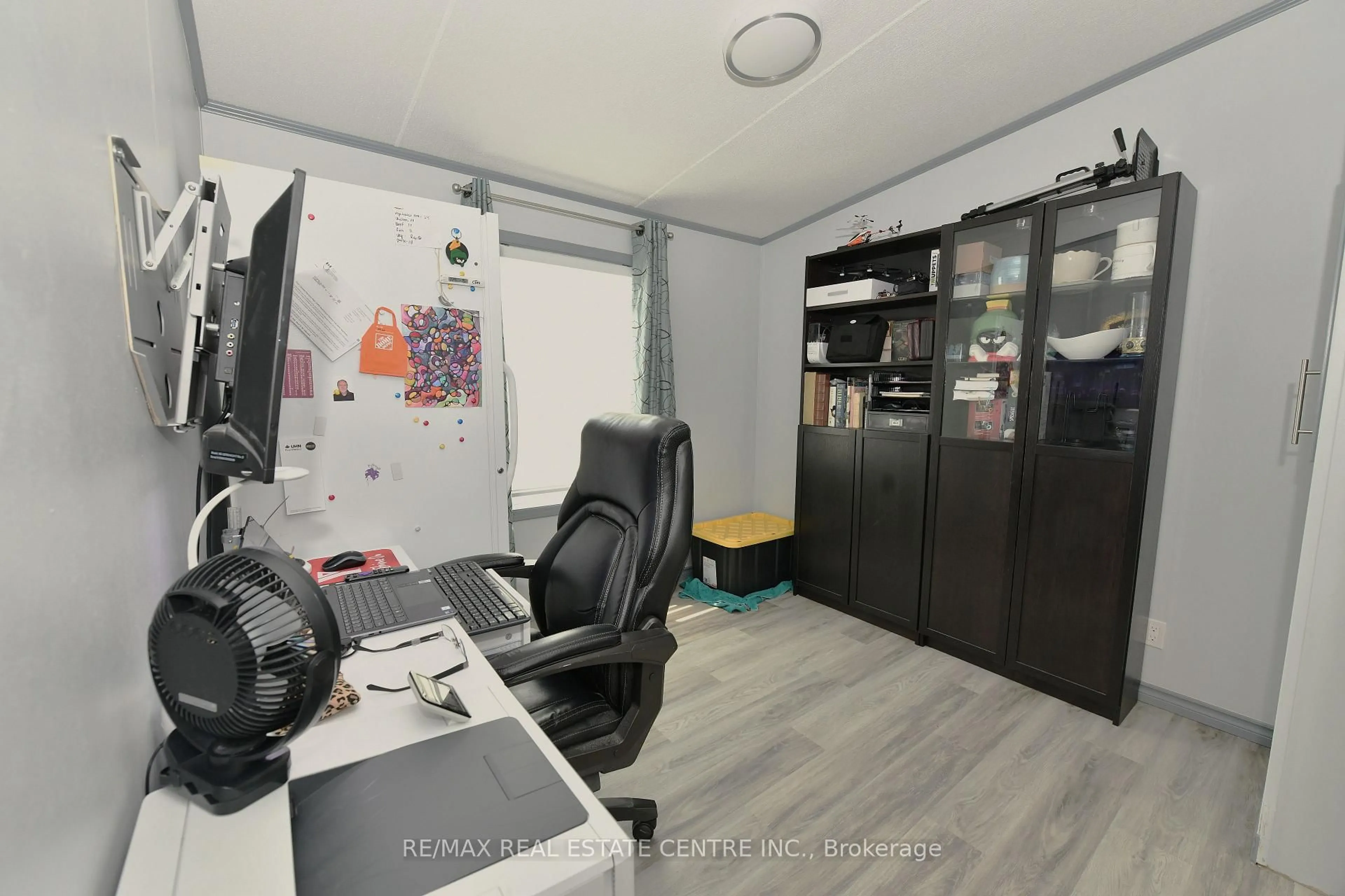 A pic of a room for 1429 SHEFFIELD Rd, Hamilton Ontario N1R 8B2