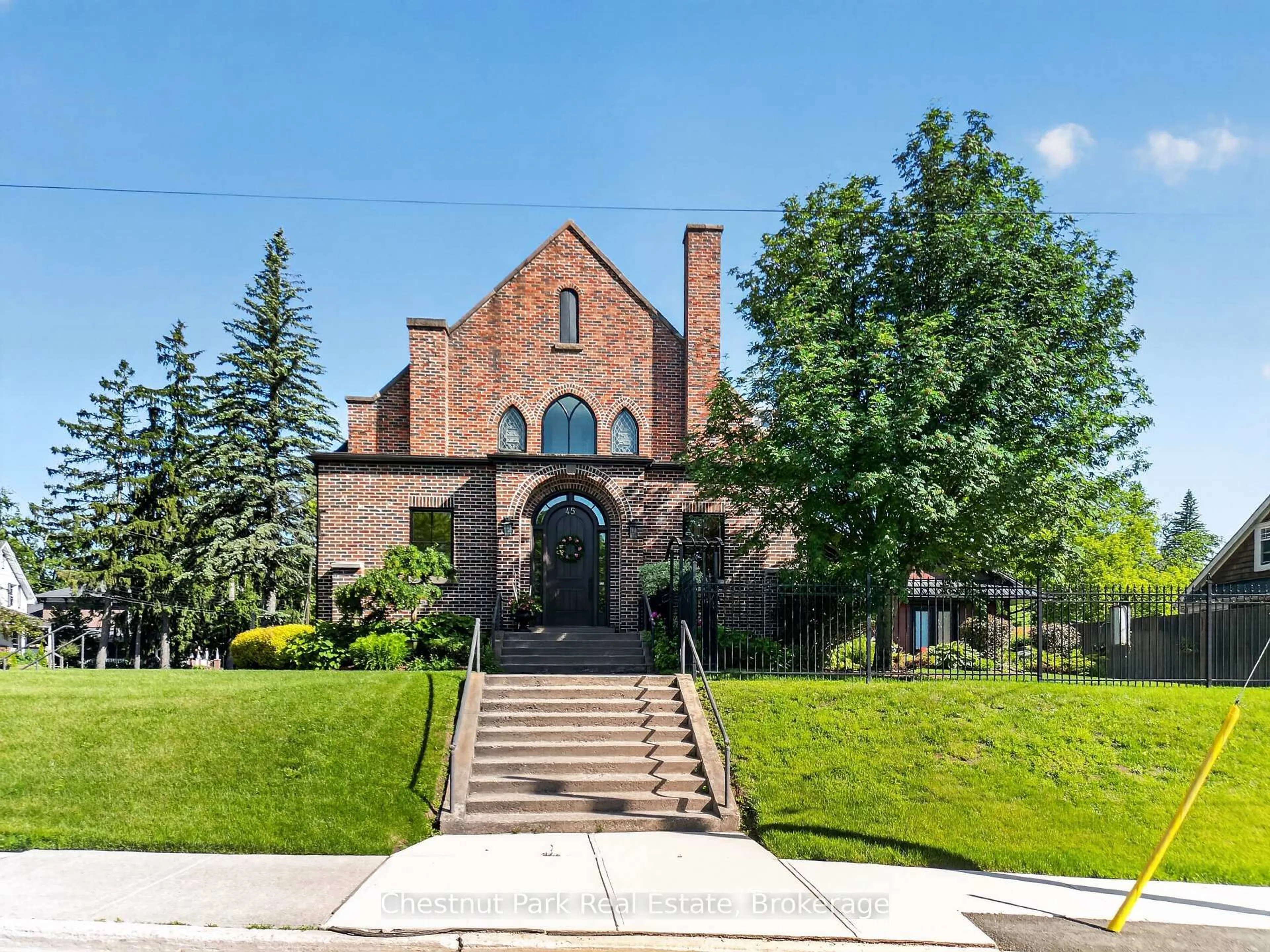 Home with brick exterior material, street for 45 McMurray St, Bracebridge Ontario P1L 2A1