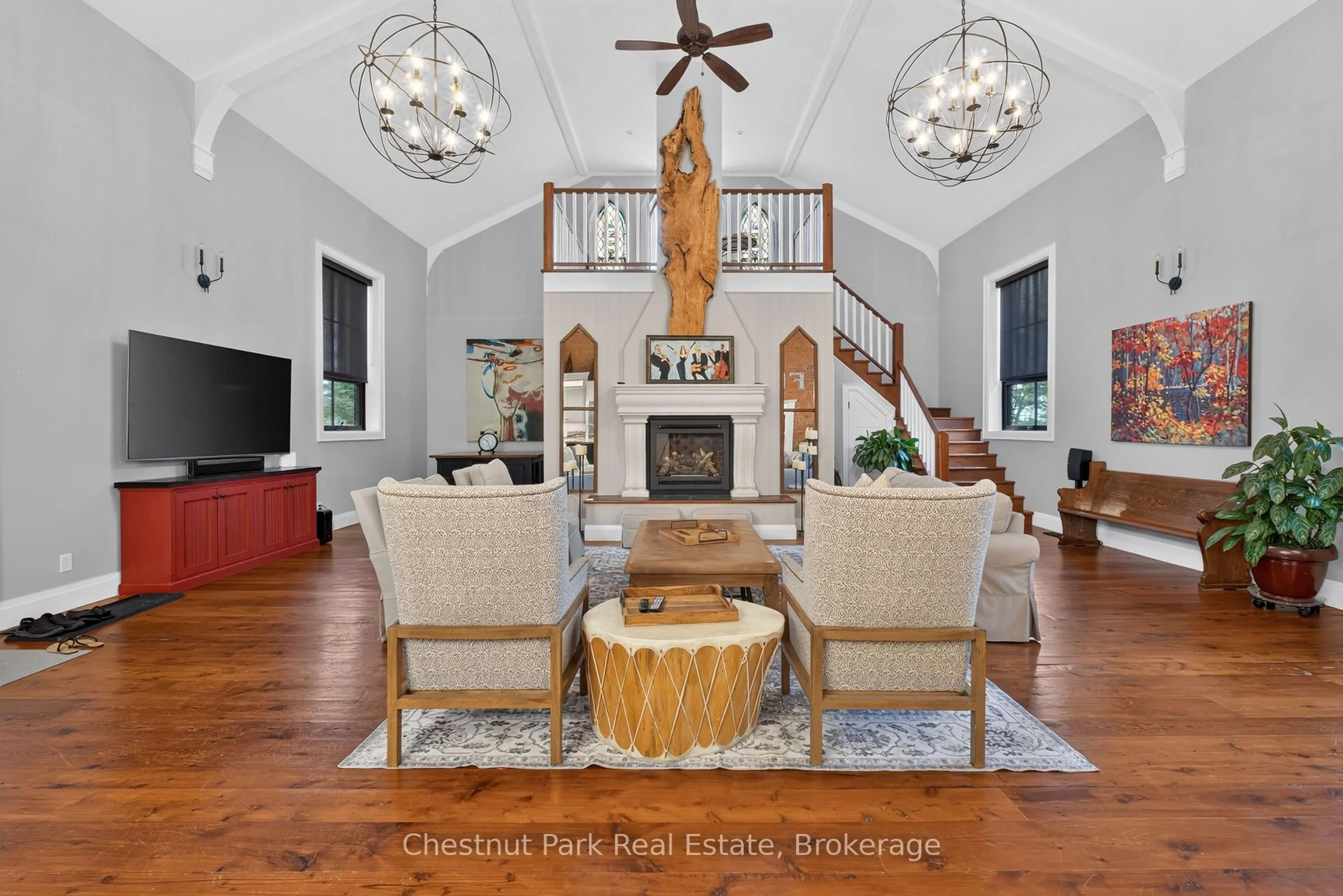 Living room with furniture, unknown for 45 McMurray St, Bracebridge Ontario P1L 2A1
