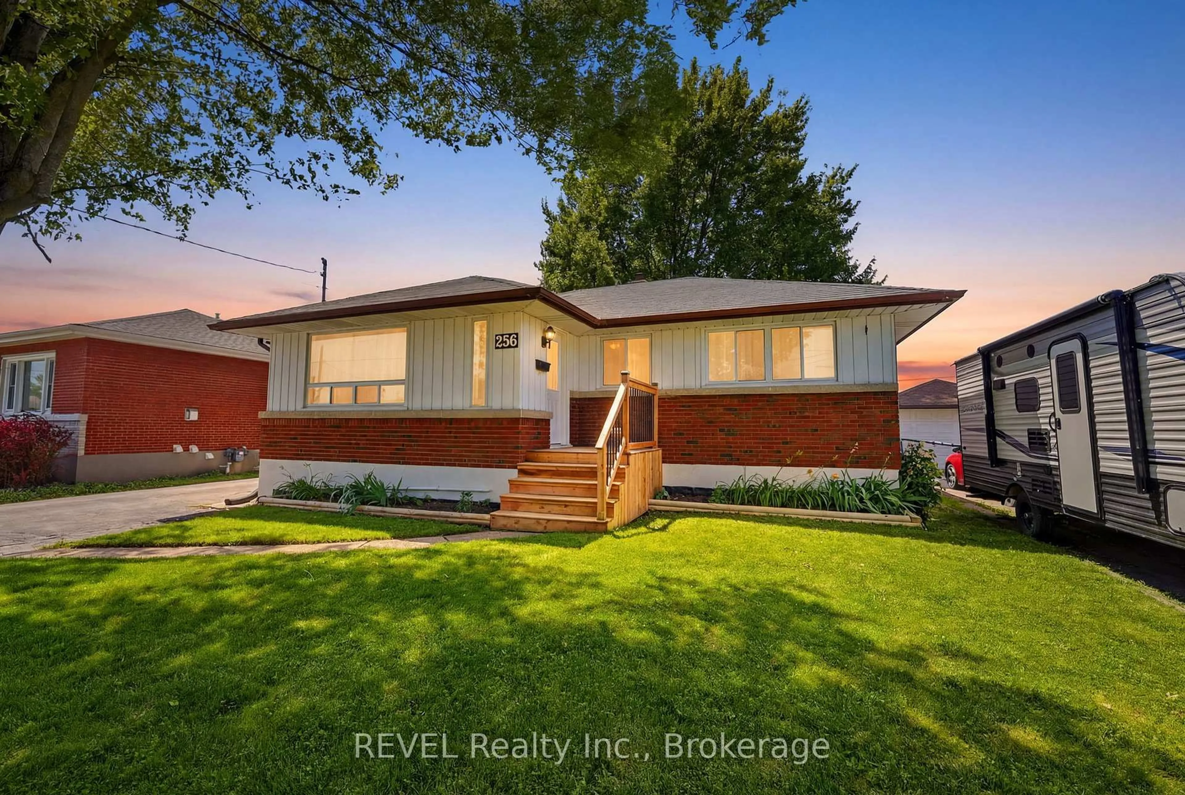 Home with brick exterior material, street for 256 Clarke St, Port Colborne Ontario L3K 2G5