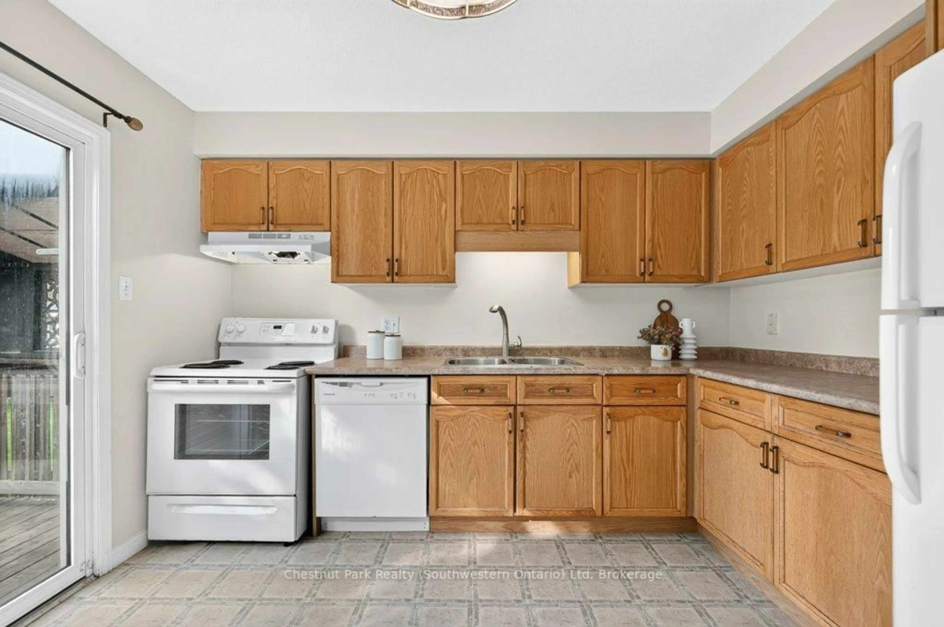Standard kitchen, unknown for 58 Cedarvale Ave, Guelph Ontario N1E 6Y3