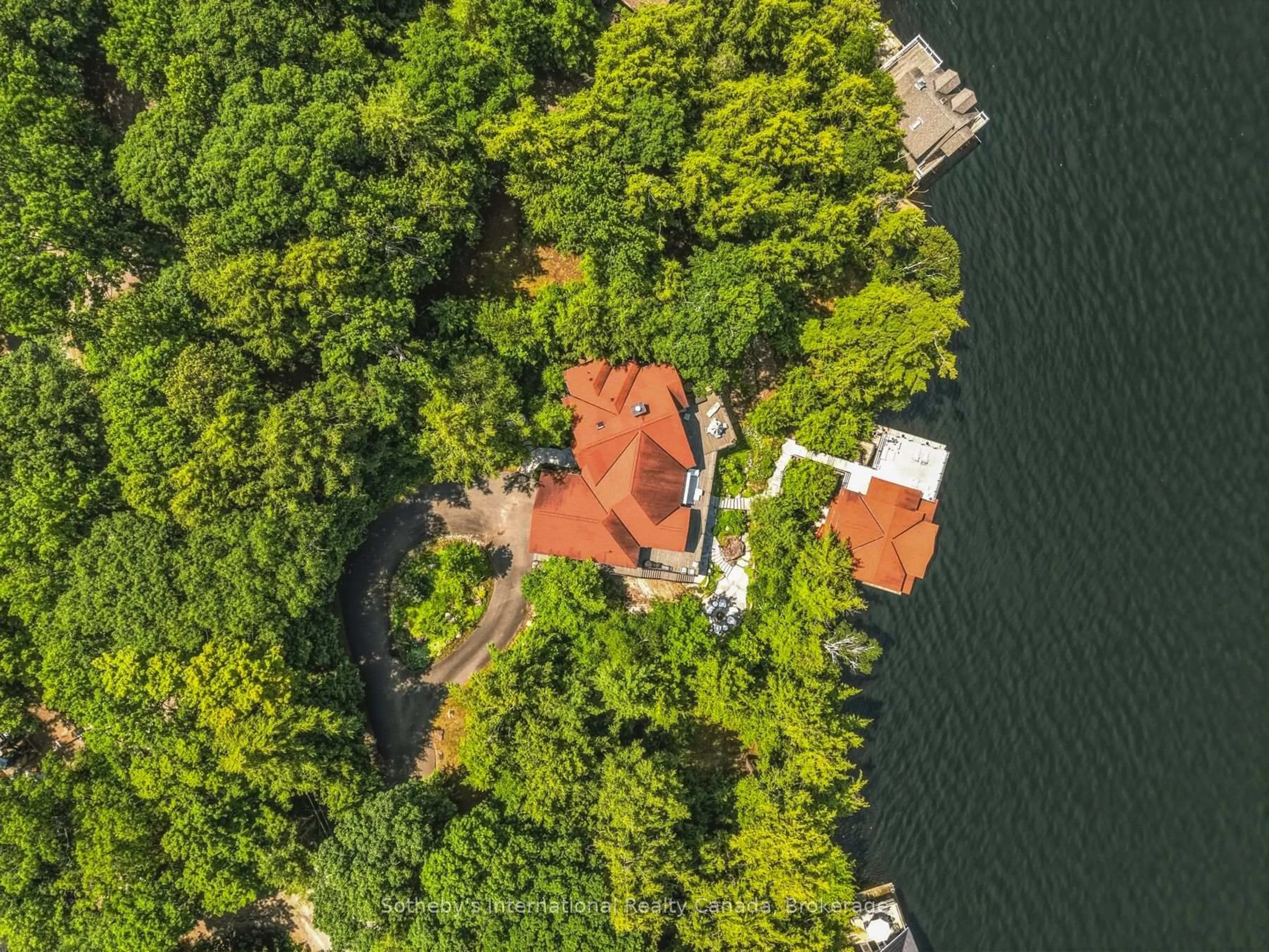 A pic from outside/outdoor area/front of a property/back of a property/a pic from drone, water/lake/river/ocean view for 1181 Ashforth Dr, Muskoka Lakes Ontario P0C 1M0