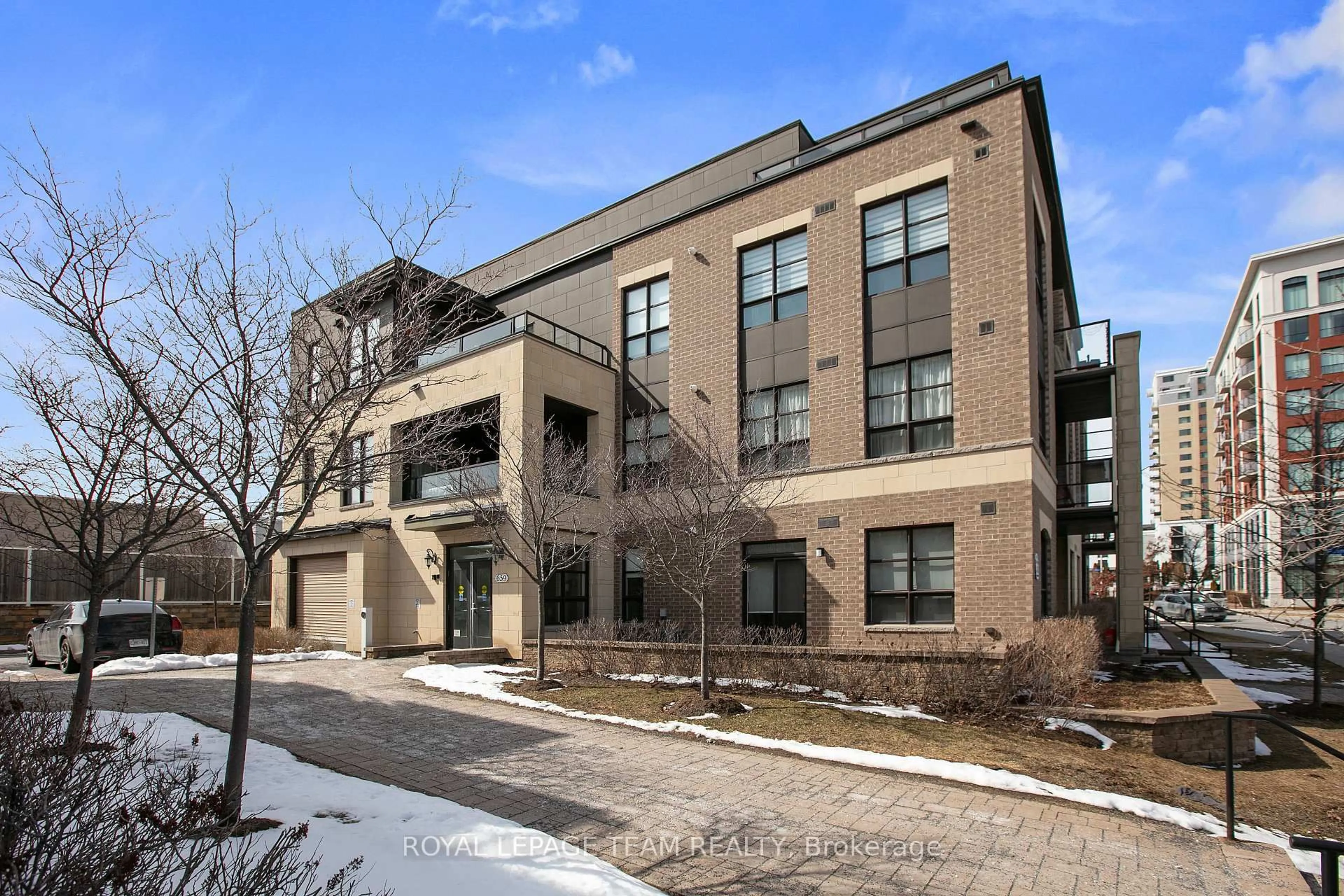 Home with brick exterior material, unknown for 659 Sue Holloway Dr #401, Ottawa Ontario K2J 5W4