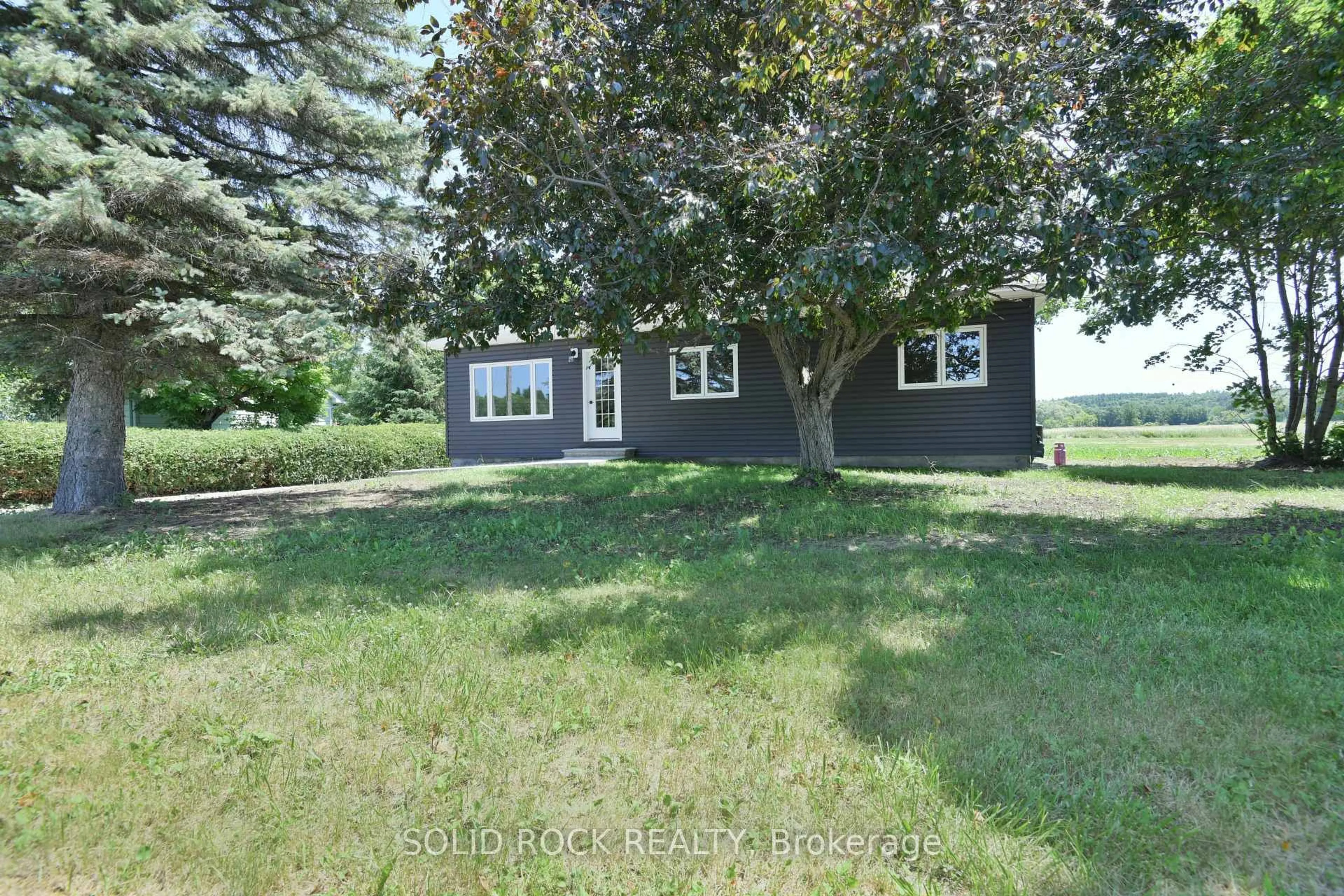 A pic from outside/outdoor area/front of a property/back of a property/a pic from drone, unknown for 1097 132 Highway, Renfrew Ontario K7V 3Z5