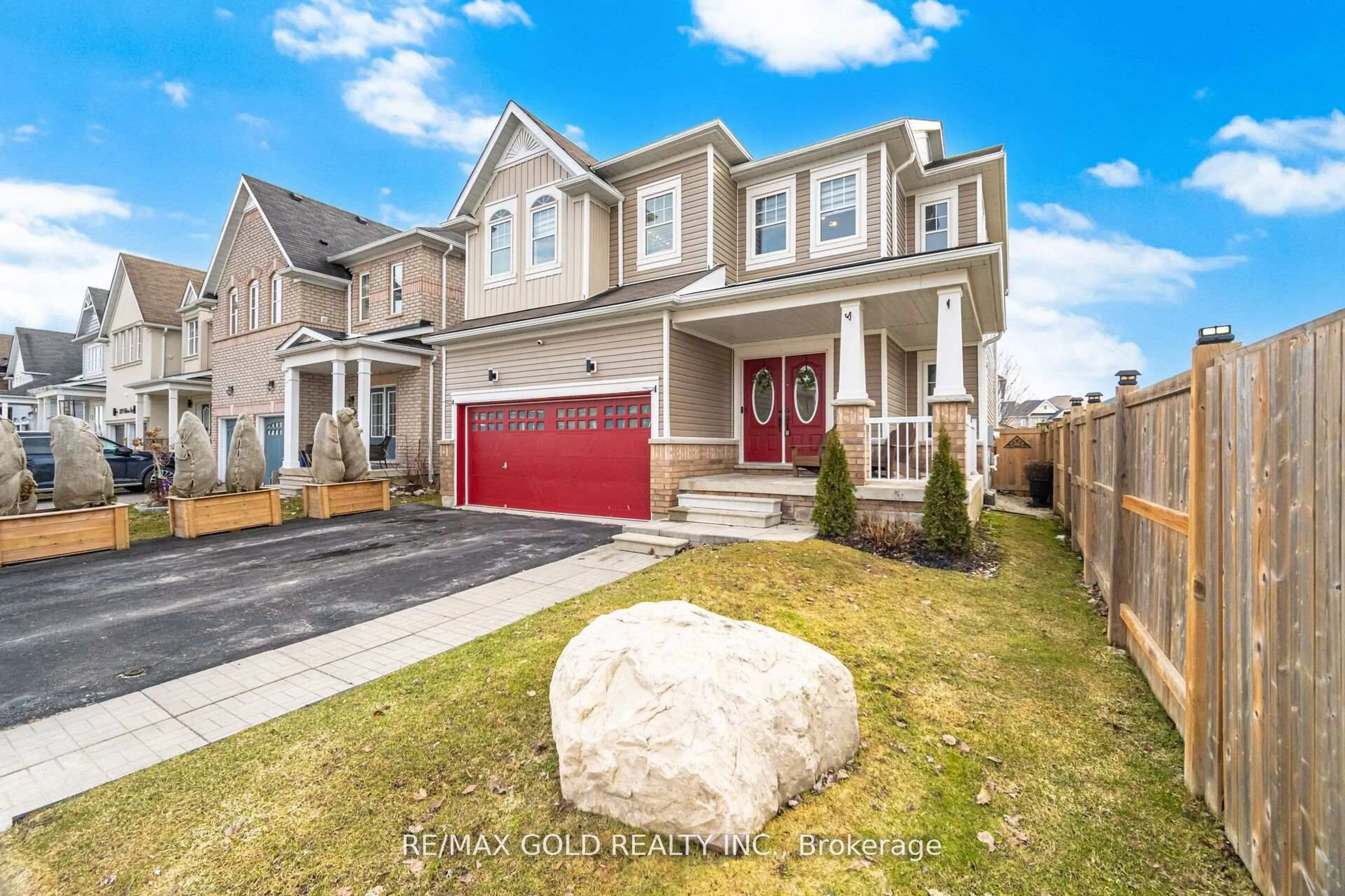 Unknown for 330 Wallace St, Shelburne Ontario L9V 2S2