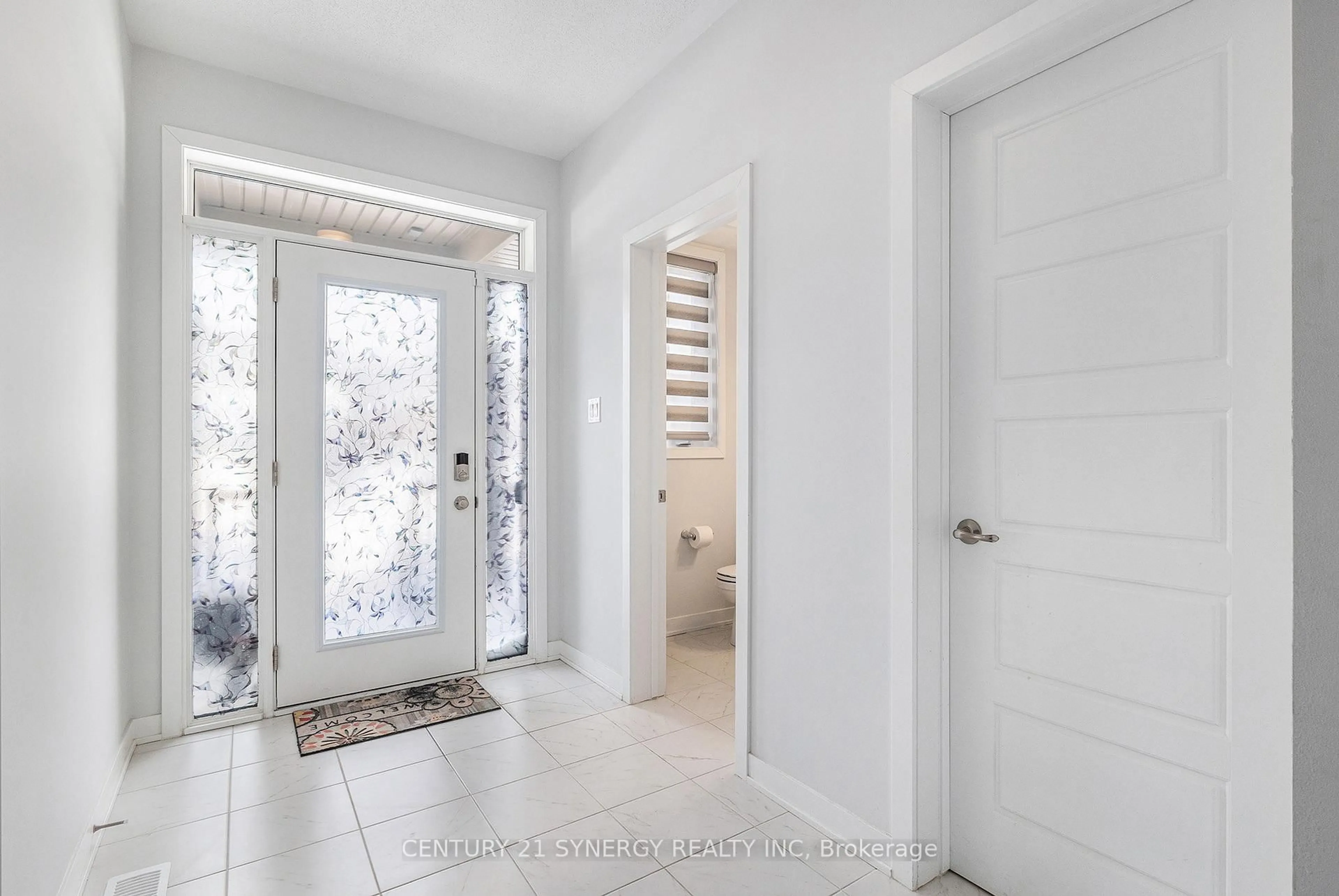 Indoor entryway for 309 Crossway Terr, Ottawa Ontario K2S 3A8