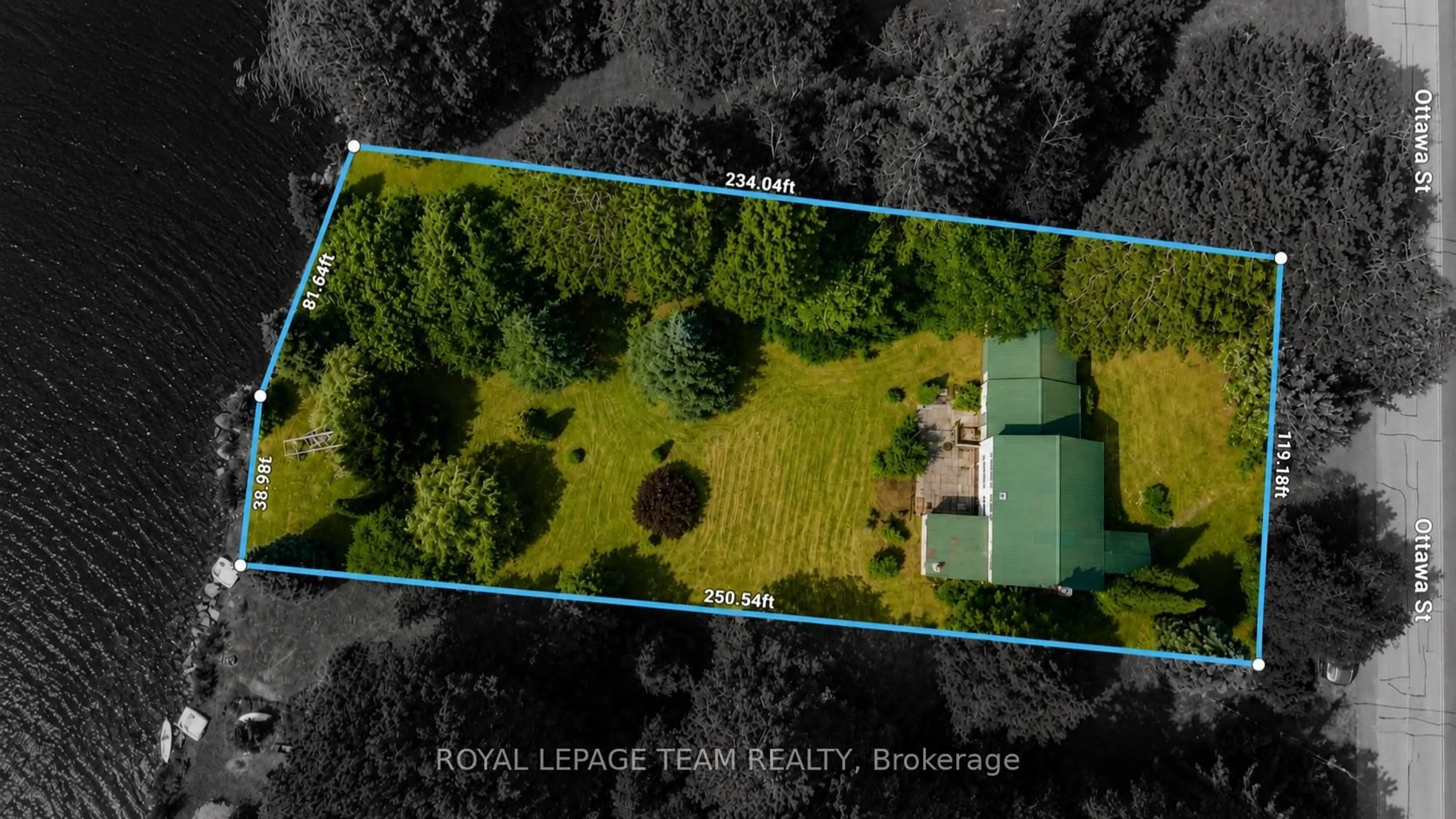 A pic from outside/outdoor area/front of a property/back of a property/a pic from drone, unknown for 112 Ottawa St, South Algonquin Ontario K0J 2M0