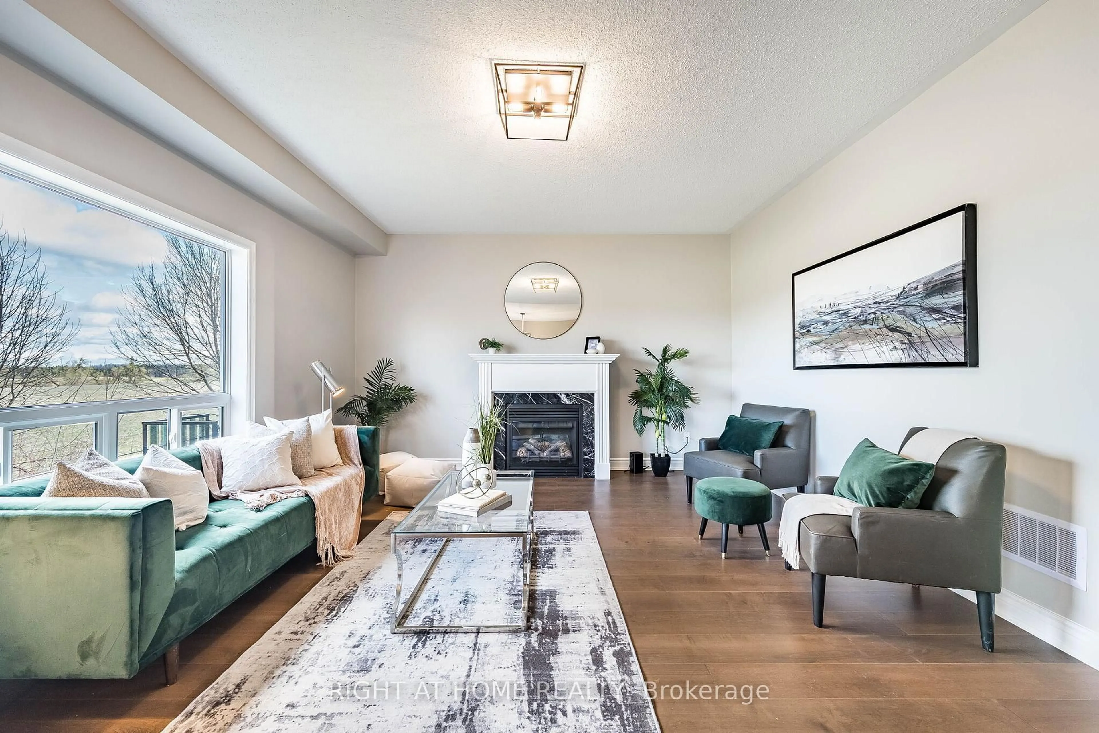 Living room with furniture, unknown for 940 O'reilly Cres, Shelburne Ontario L9V 2S4
