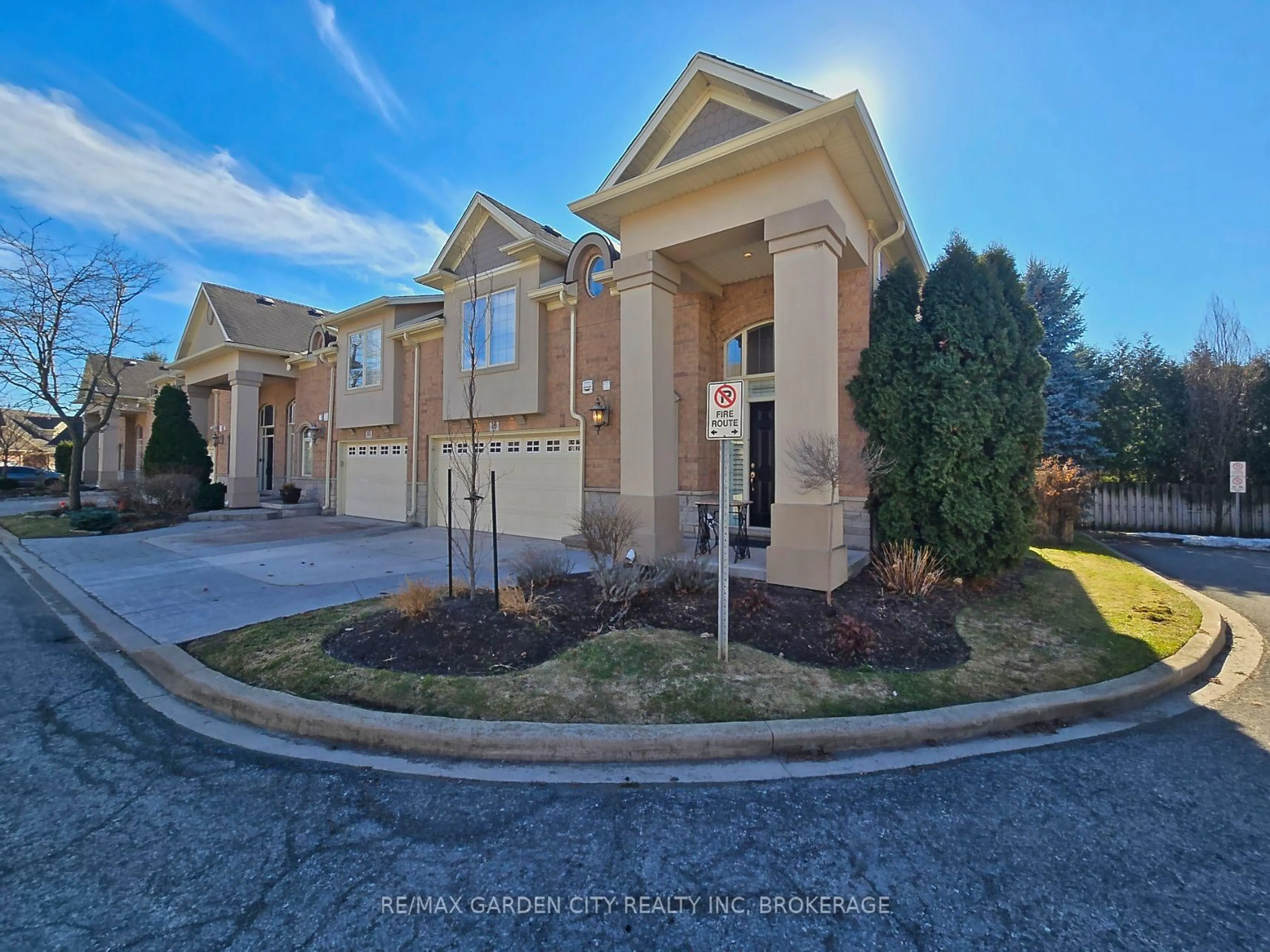 Unknown for 31 Sawmill Rd #16, St. Catharines Ontario L2S 0A1