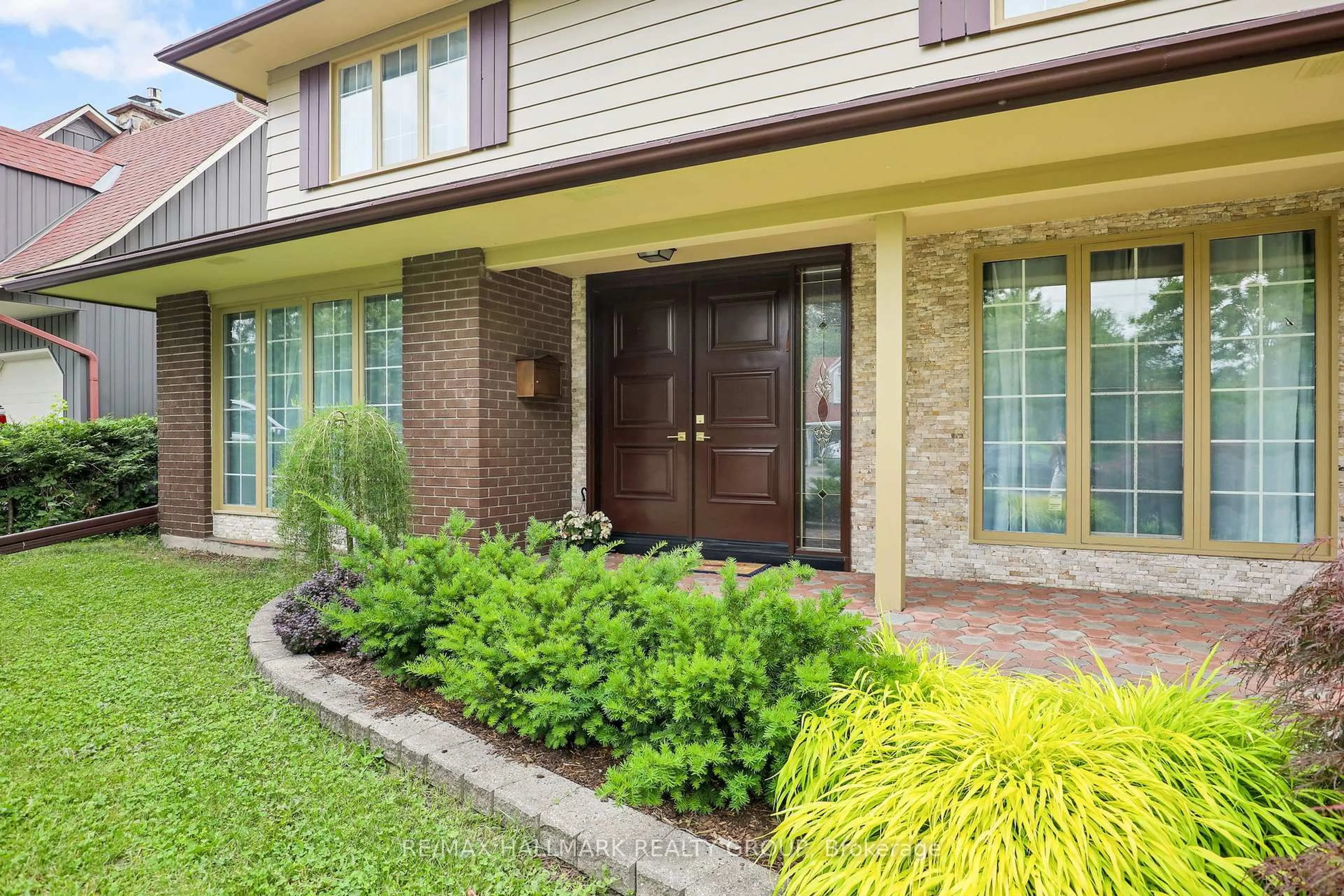 Home with brick exterior material, street for 1712 Playfair Dr, Ottawa Ontario K1H 5S6