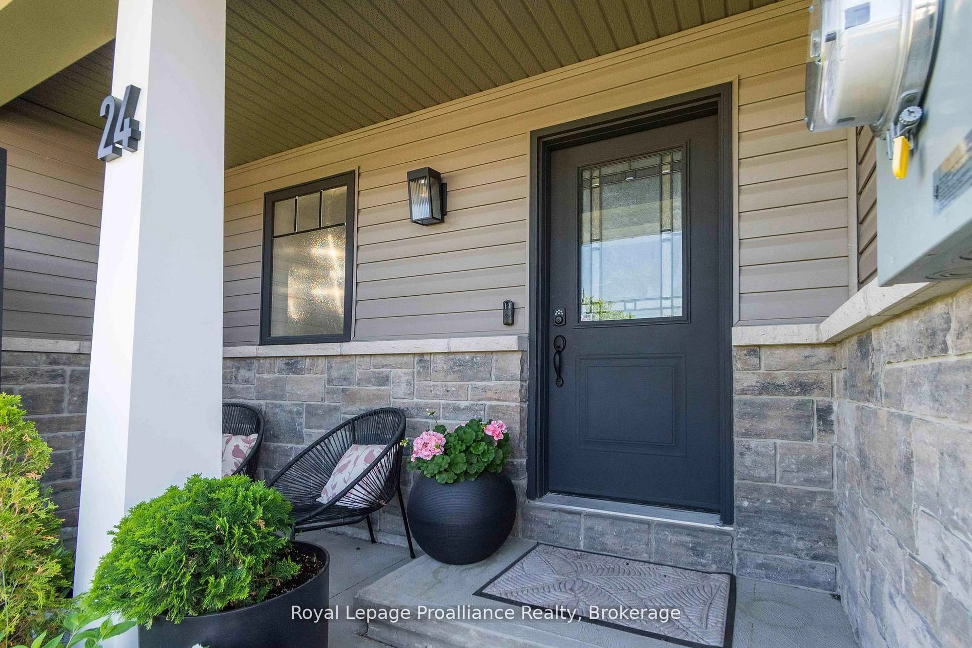 Indoor entryway for 24 Buchanan Ave, Prince Edward County Ontario K0K 2T0