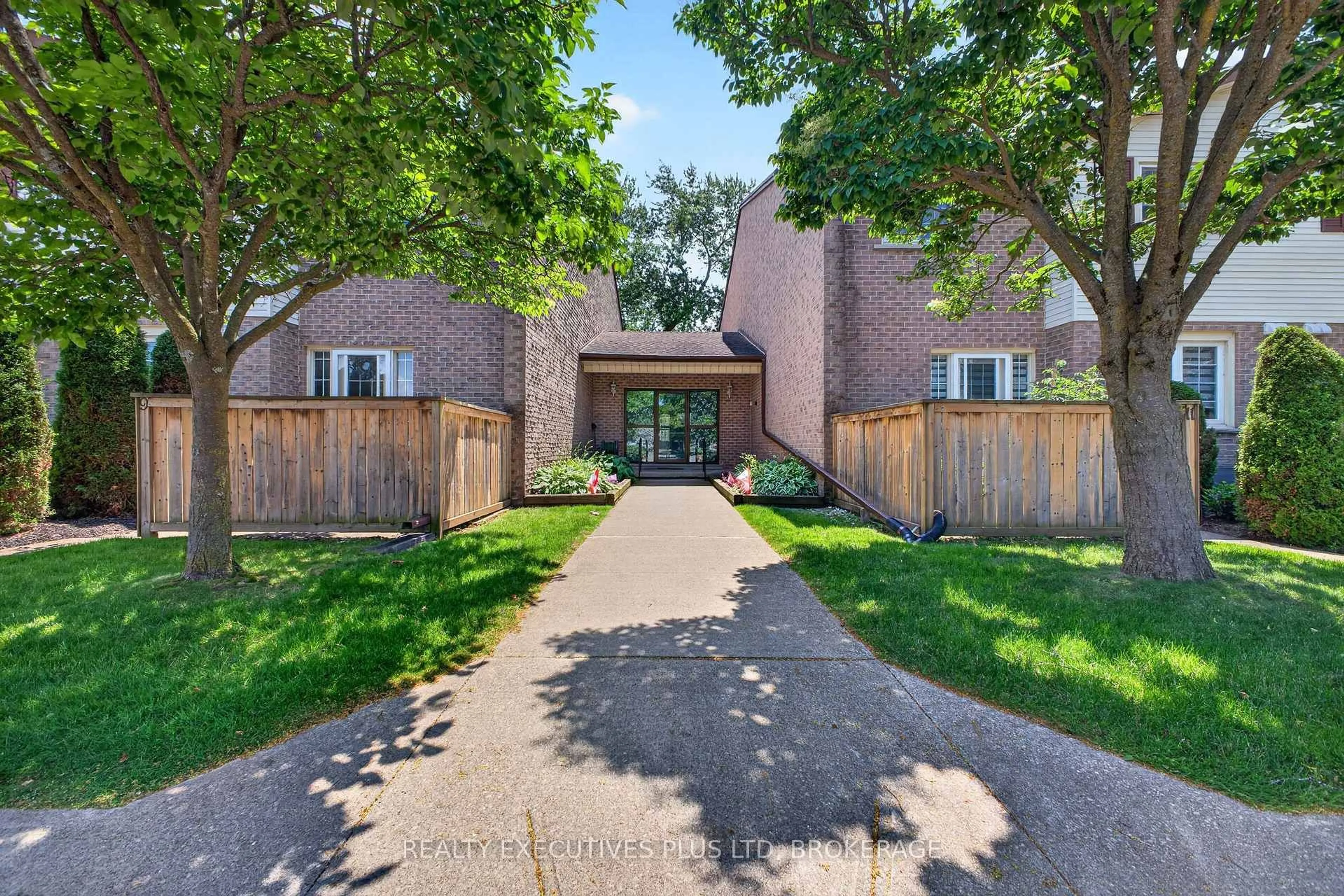 Unknown for 6044 Swayze Dr #6, Niagara Falls Ontario L2J 4G9