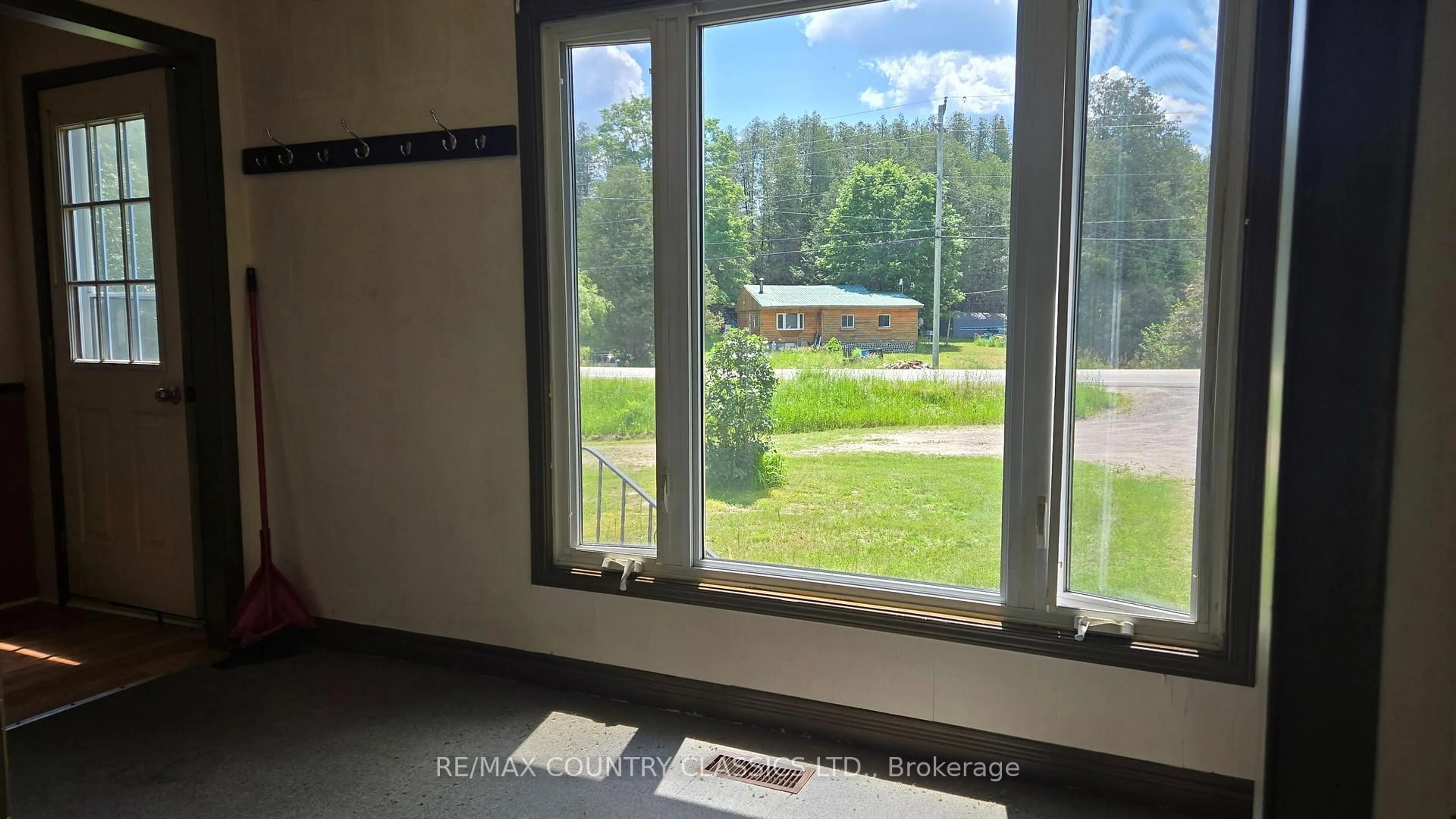 A pic of a room for 7118 Highway 620, Coe Hill Ontario K0L 1P0