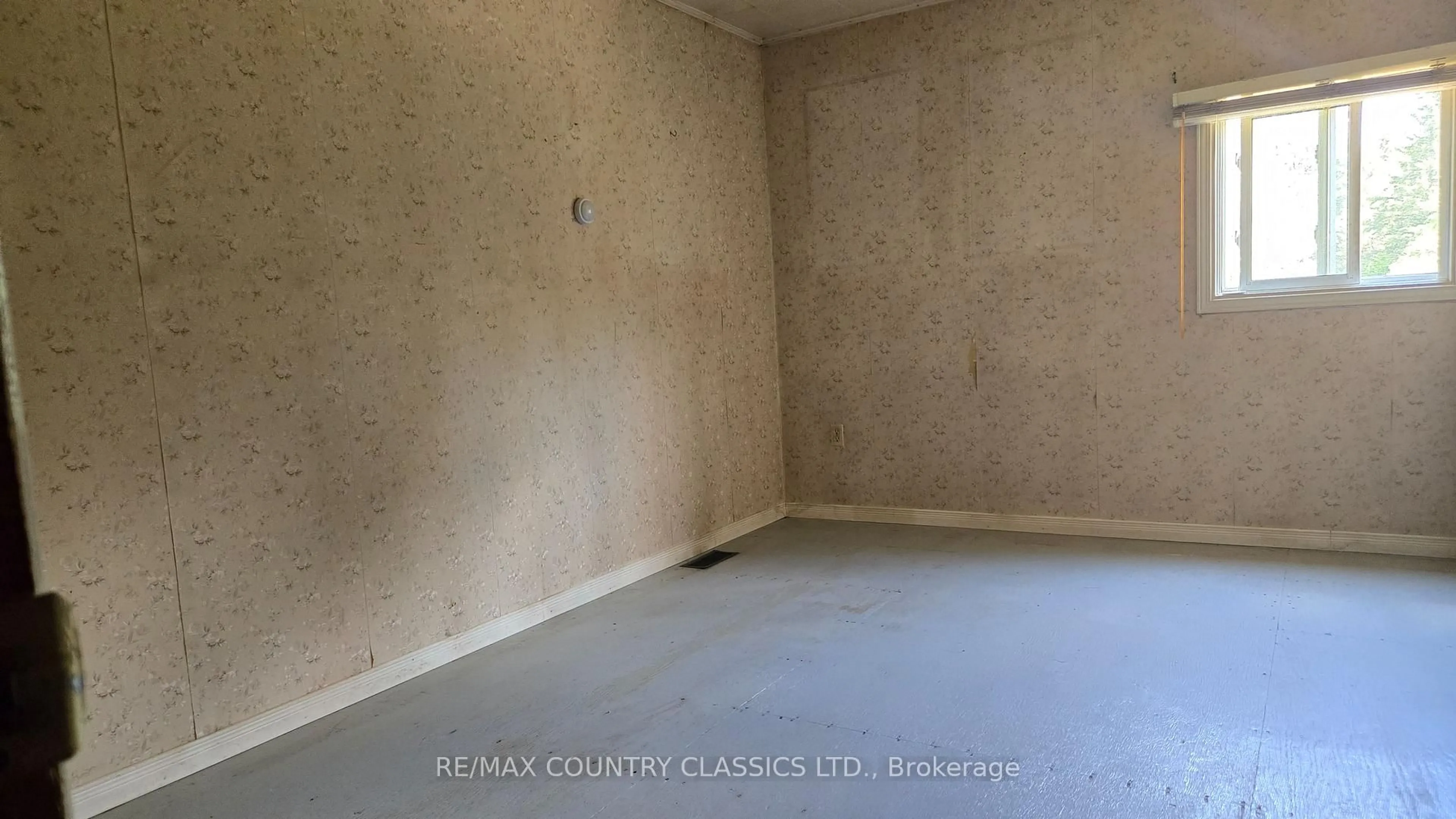 A pic of a room for 7118 Highway 620, Coe Hill Ontario K0L 1P0