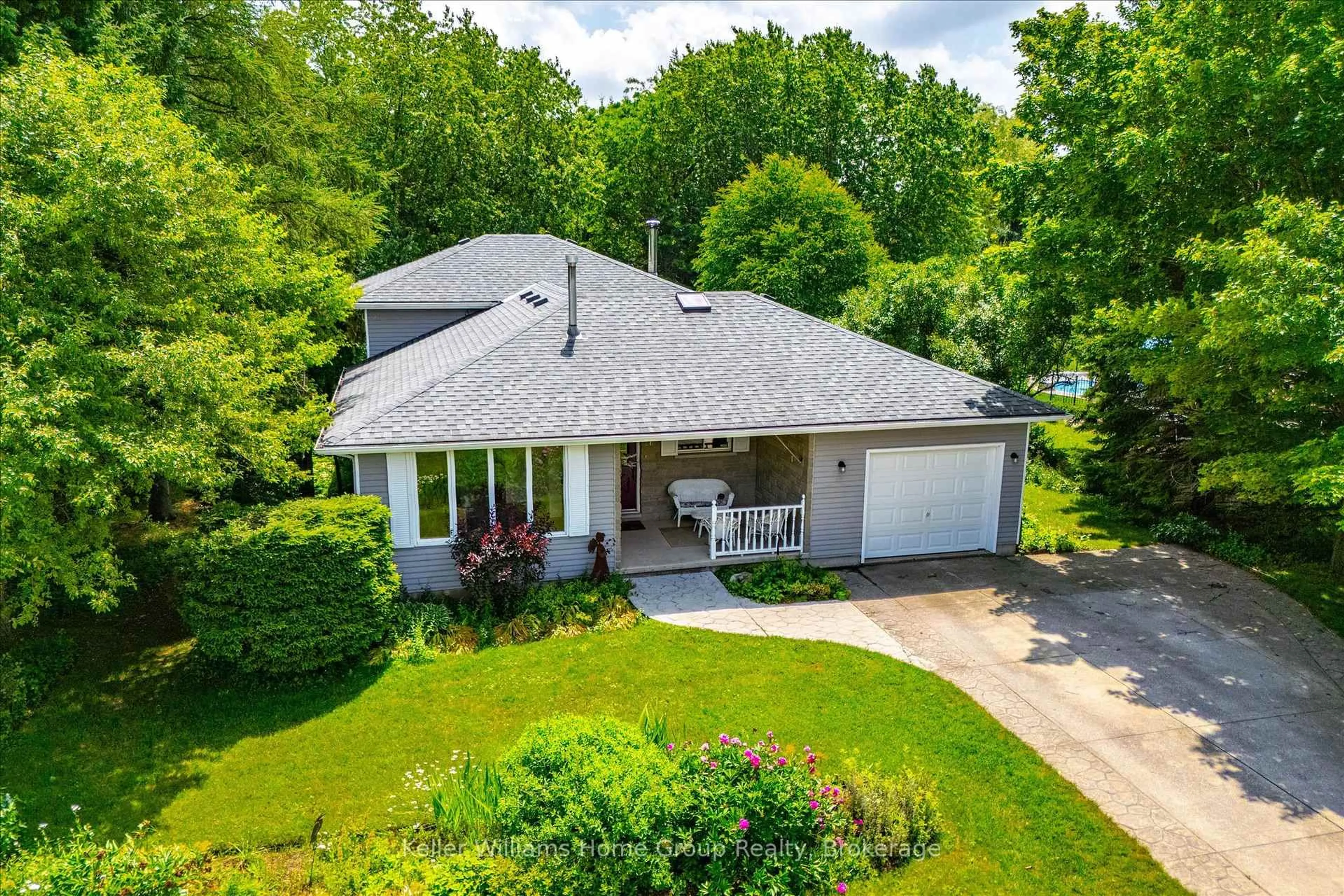 A pic from outside/outdoor area/front of a property/back of a property/a pic from drone, street for 27 Atchison Lane, Centre Wellington Ontario N1M 3L1