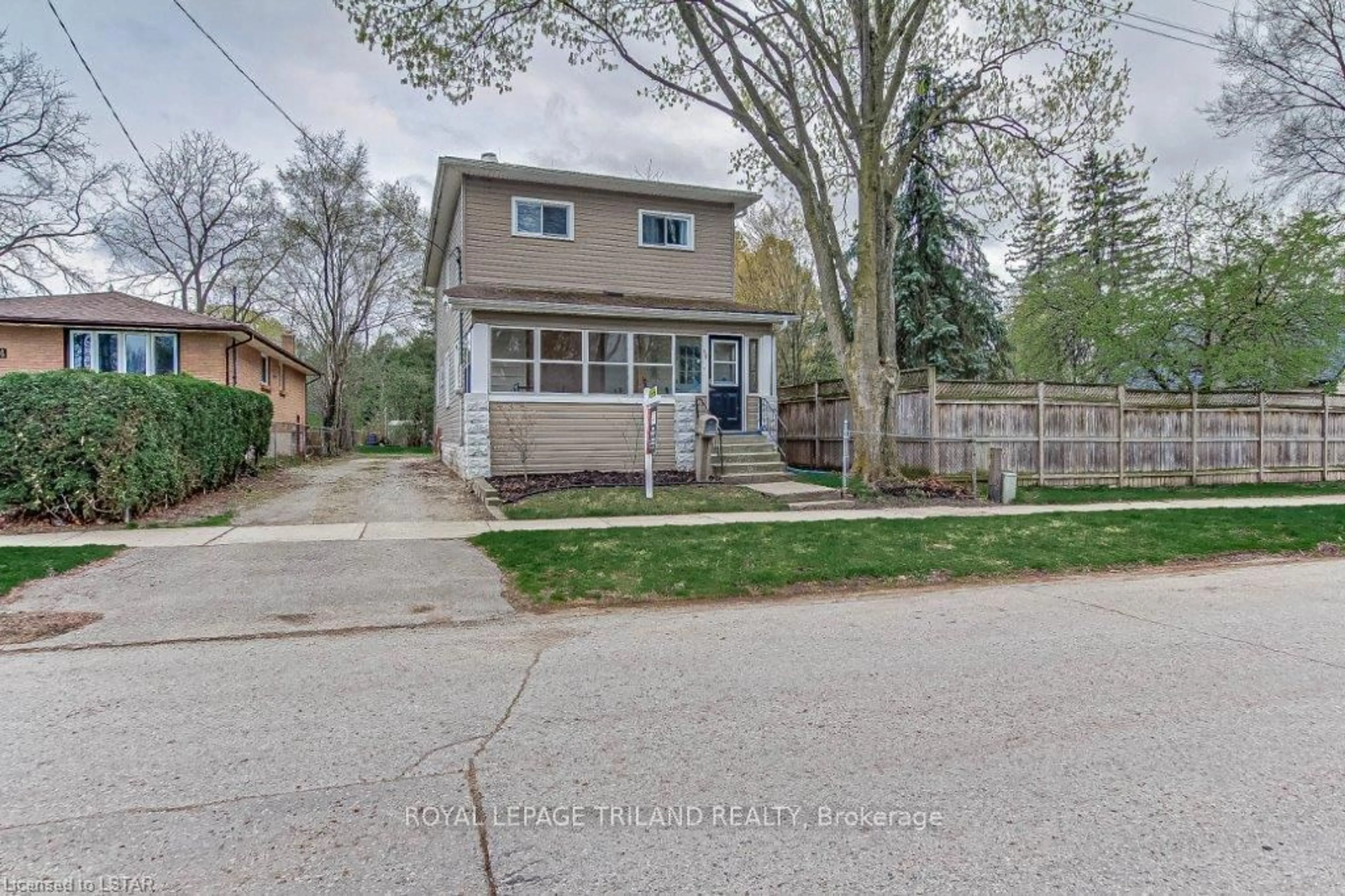 Unknown for 256 EDINBURGH St, London North Ontario N6H 1M3