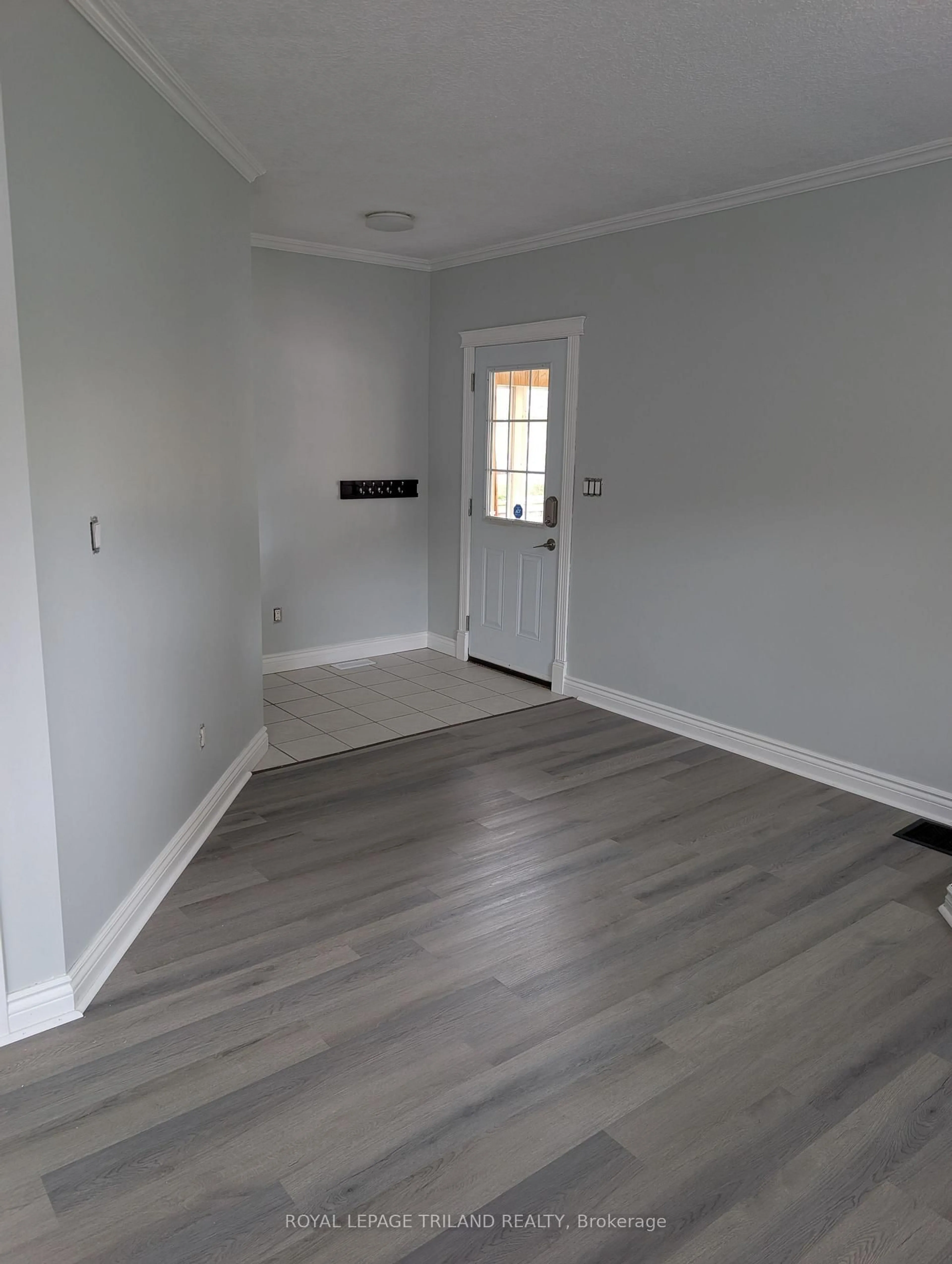 A pic of a room for 256 EDINBURGH St, London North Ontario N6H 1M3