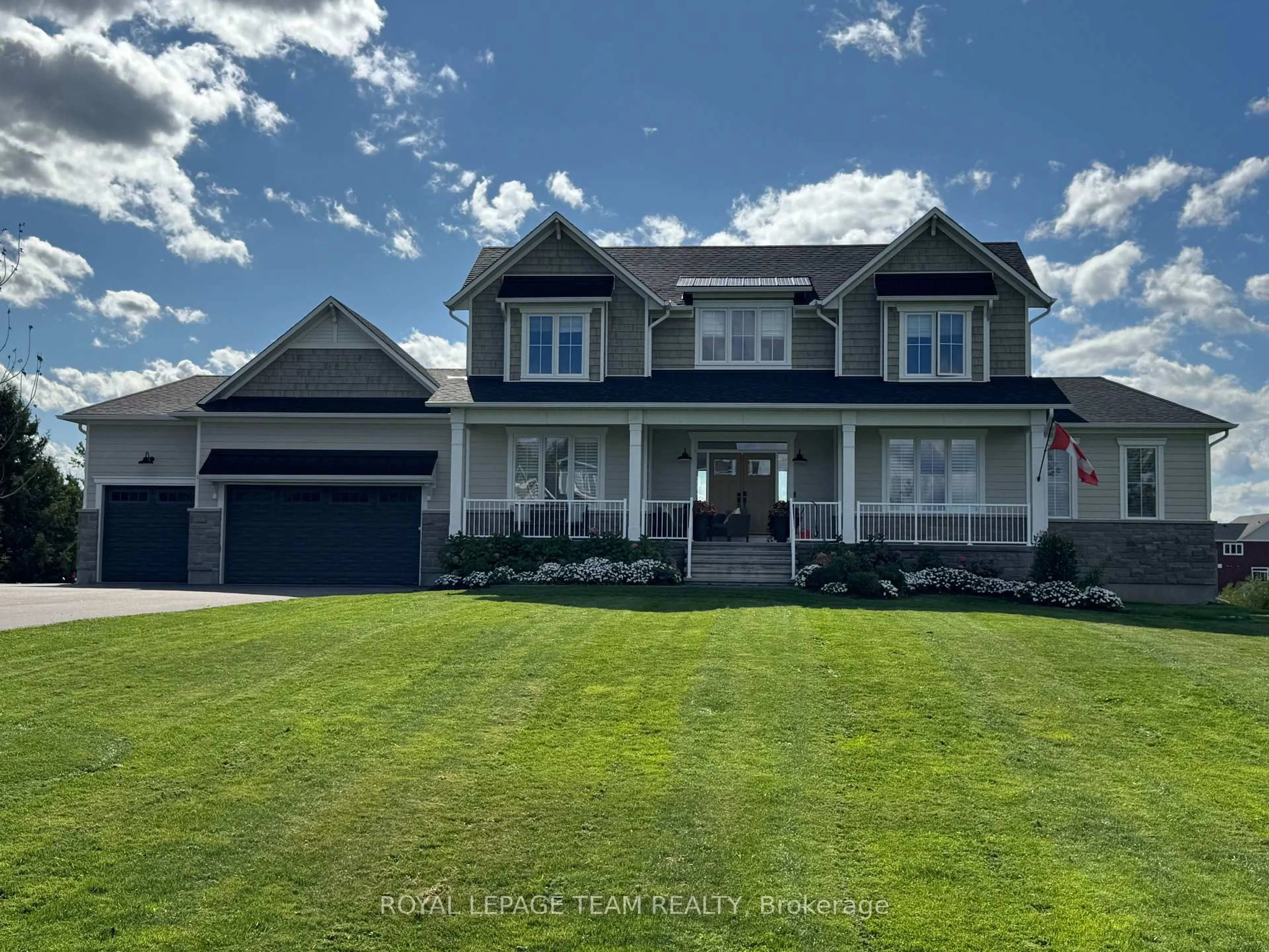 Home with vinyl exterior material, street for 212 Kaswit Dr, Carleton Place Ontario K7C 0C4