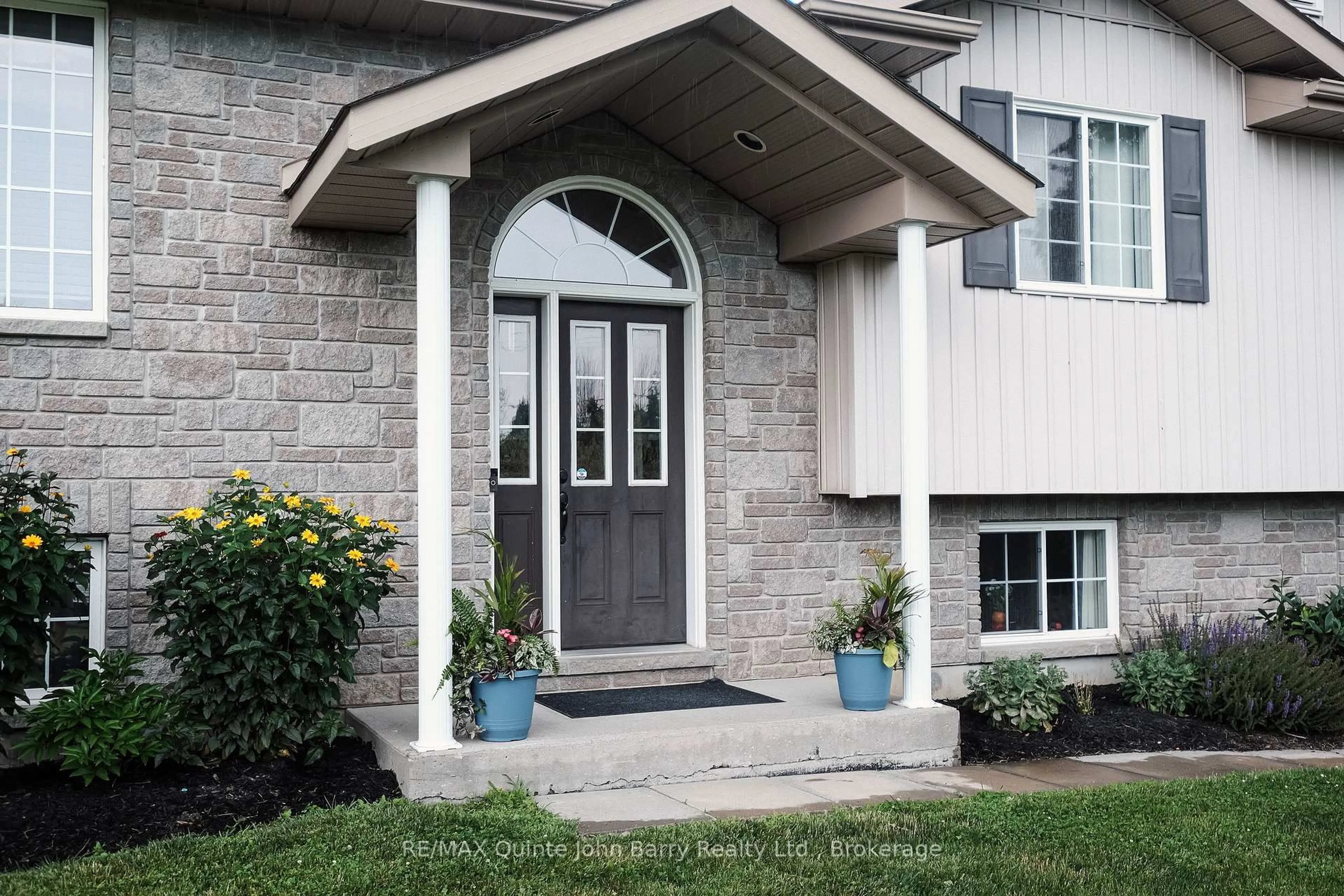 Unknown for 16566 Highway 2, Trenton Ontario K8V 5P7