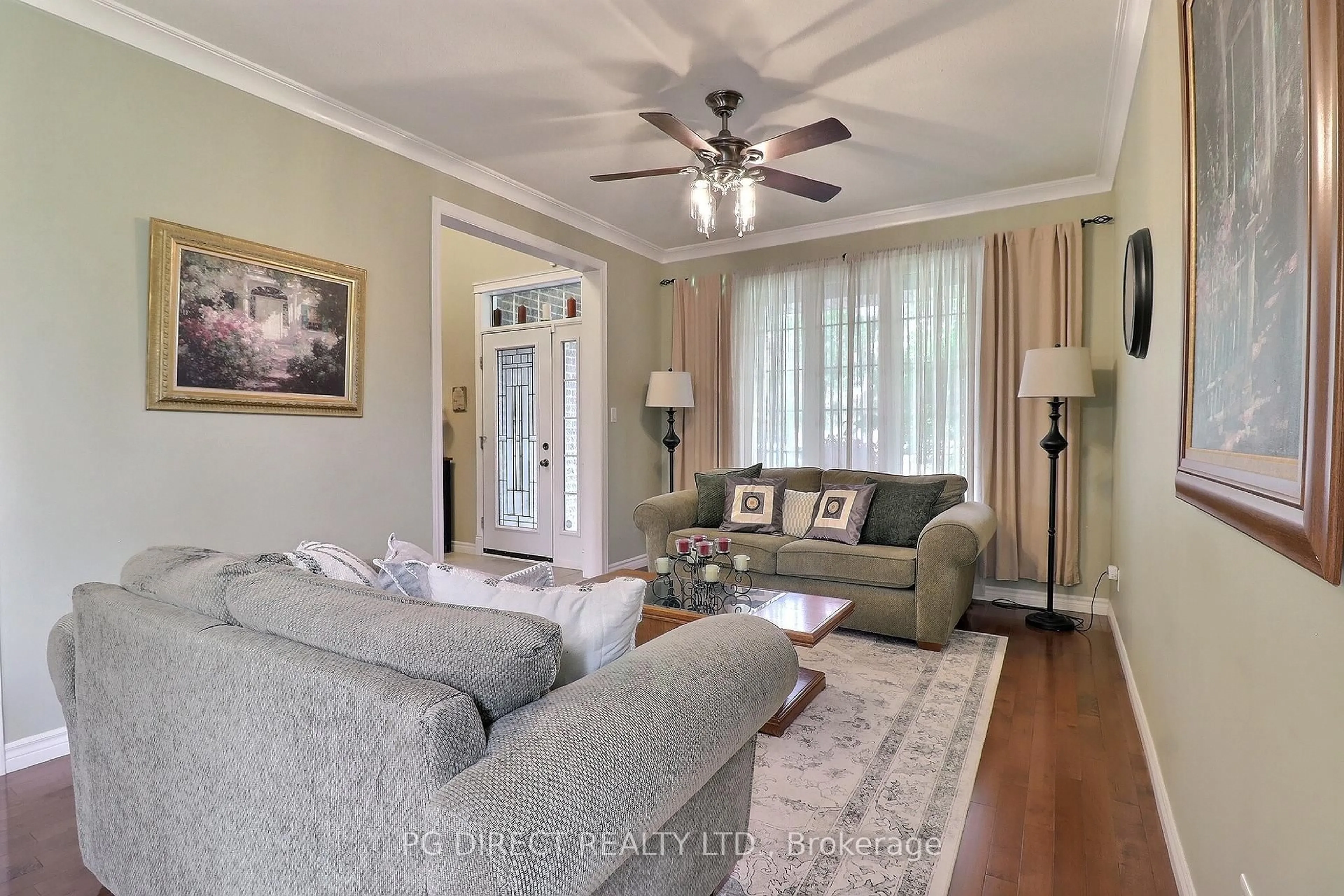 Living room with furniture, unknown for 1040 Hanson Cres, London North Ontario N6G 0B9