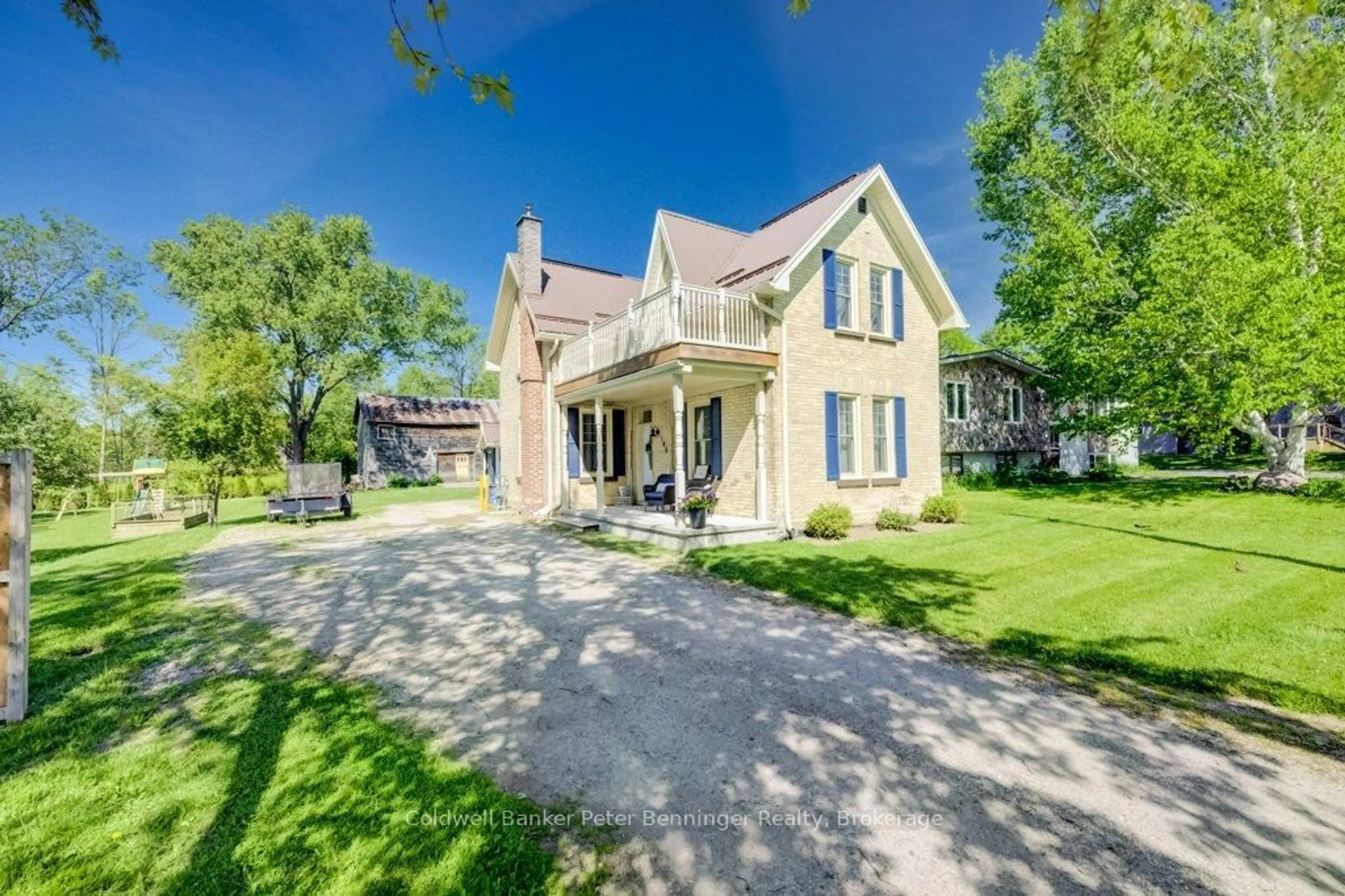 A pic from outside/outdoor area/front of a property/back of a property/a pic from drone, street for 146 Queen St, Arran-Elderslie Ontario N0G 2N0