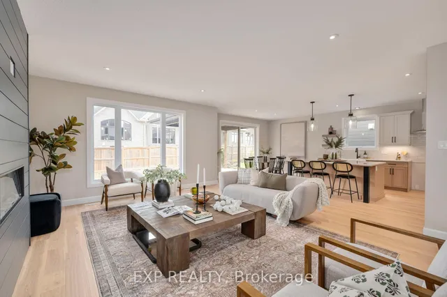Lot 2 Sunningdale Crt, London North 3