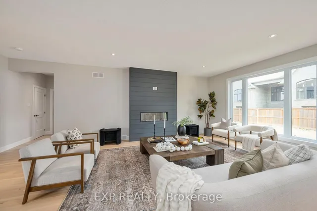 Lot 2 Sunningdale Crt, London North 5