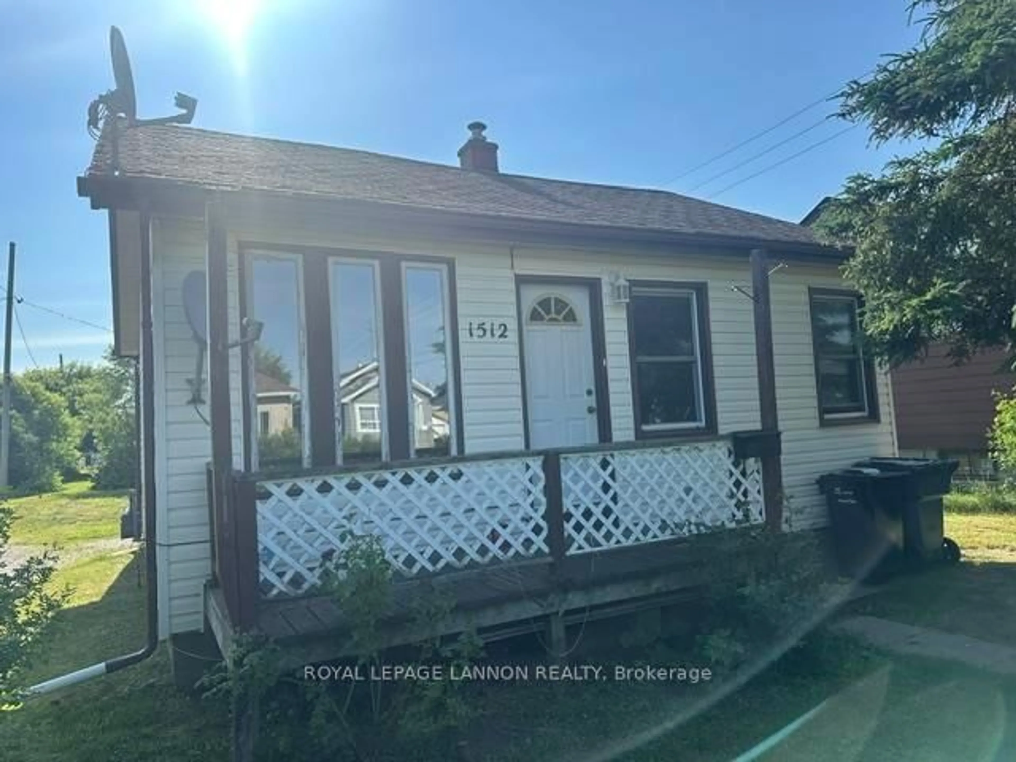 Home with vinyl exterior material, street for 1512 Broadmore Ave., Thunder Bay Ontario P7C 2Z2