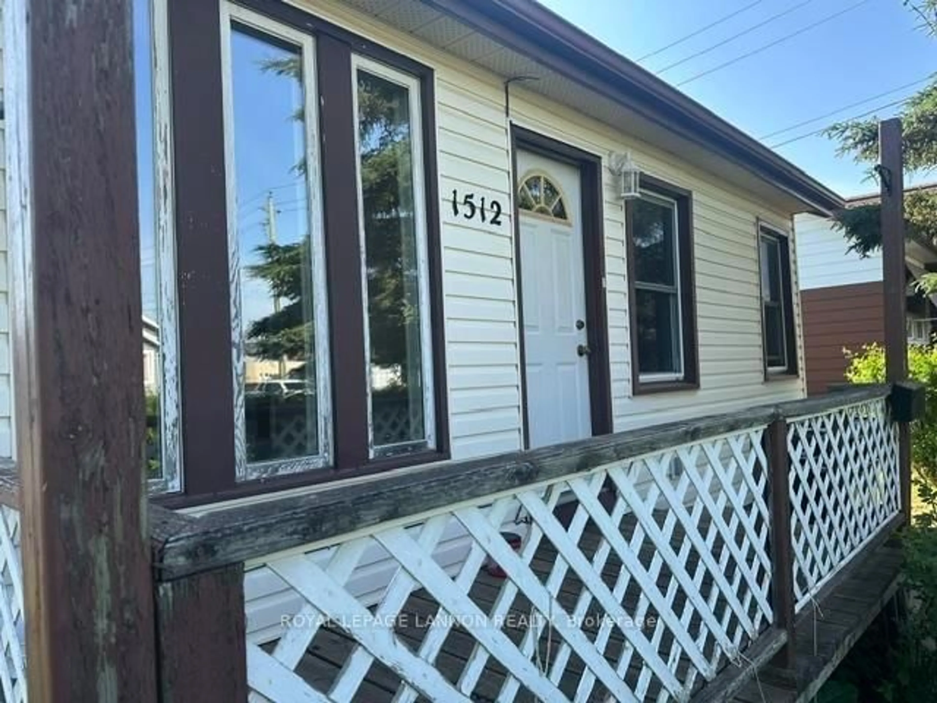 Home with vinyl exterior material, street for 1512 Broadmore Ave., Thunder Bay Ontario P7C 2Z2