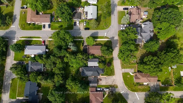 880 Sarah St, Gravenhurst 3
