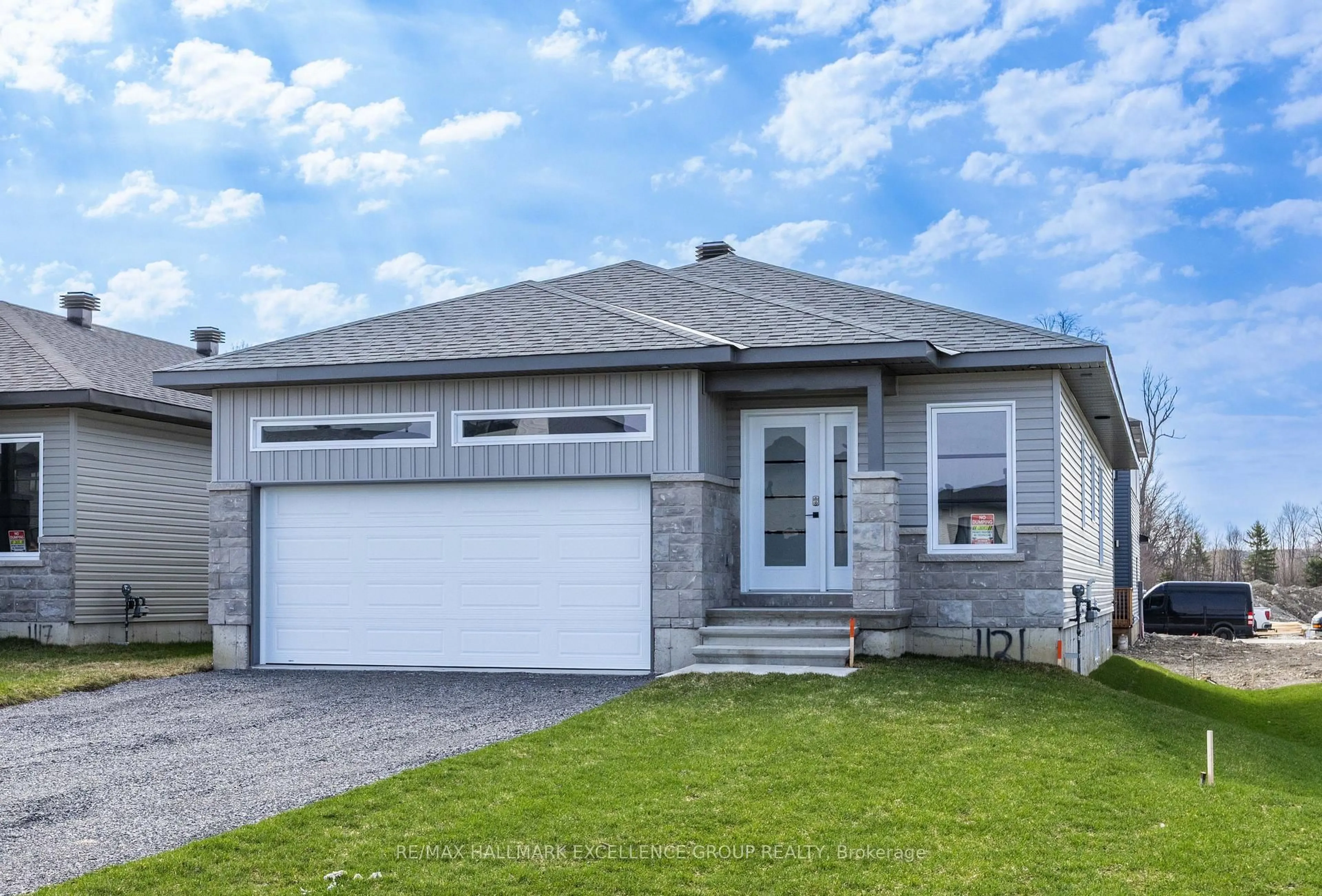 Home with vinyl exterior material, street for 1117 Bronze (Lot 105) Ave, Clarence-Rockland Ontario K4K 0N4