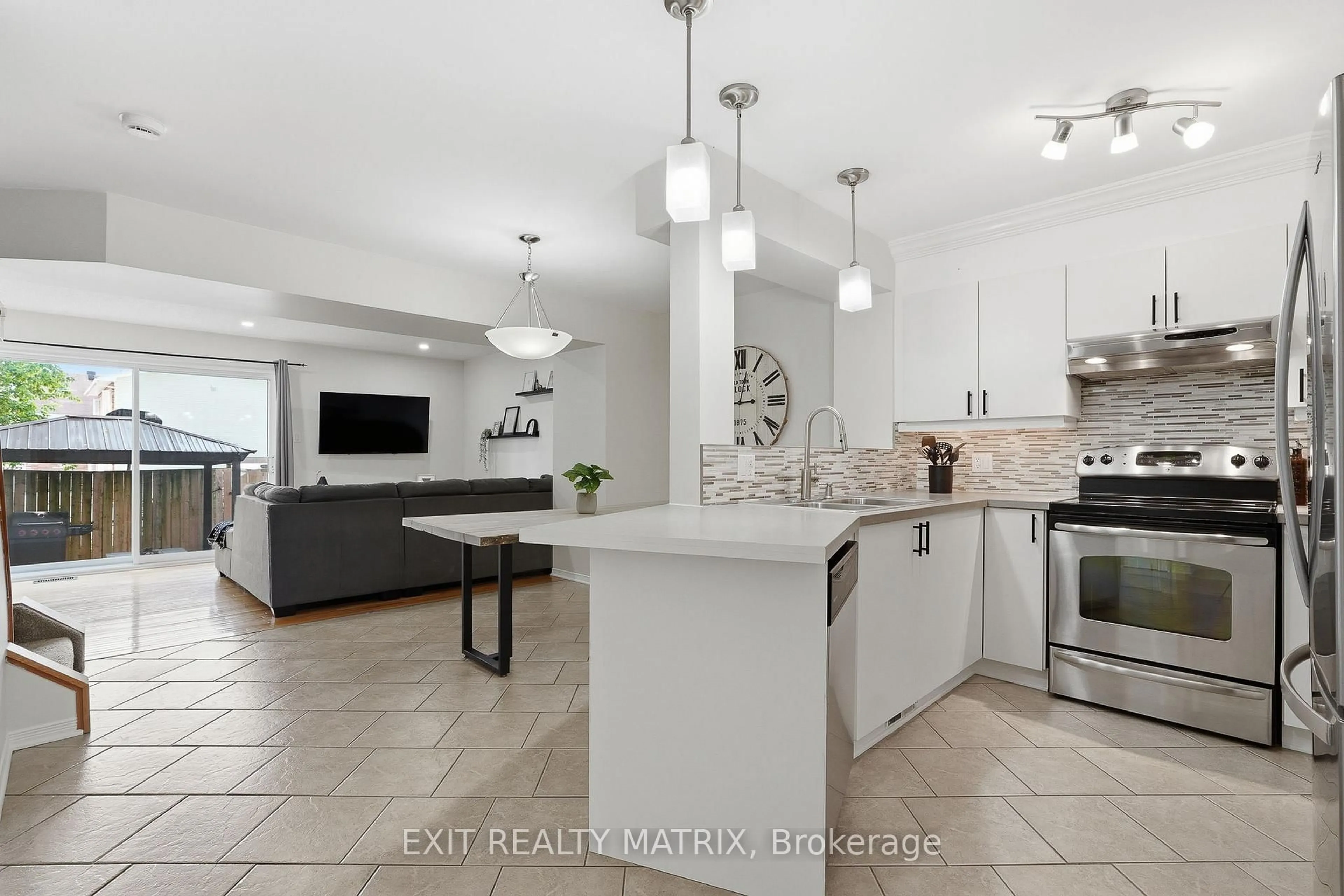 Open concept kitchen, ceramic/tile floor for 49 Forget St, Russell Ontario K0A 1W0