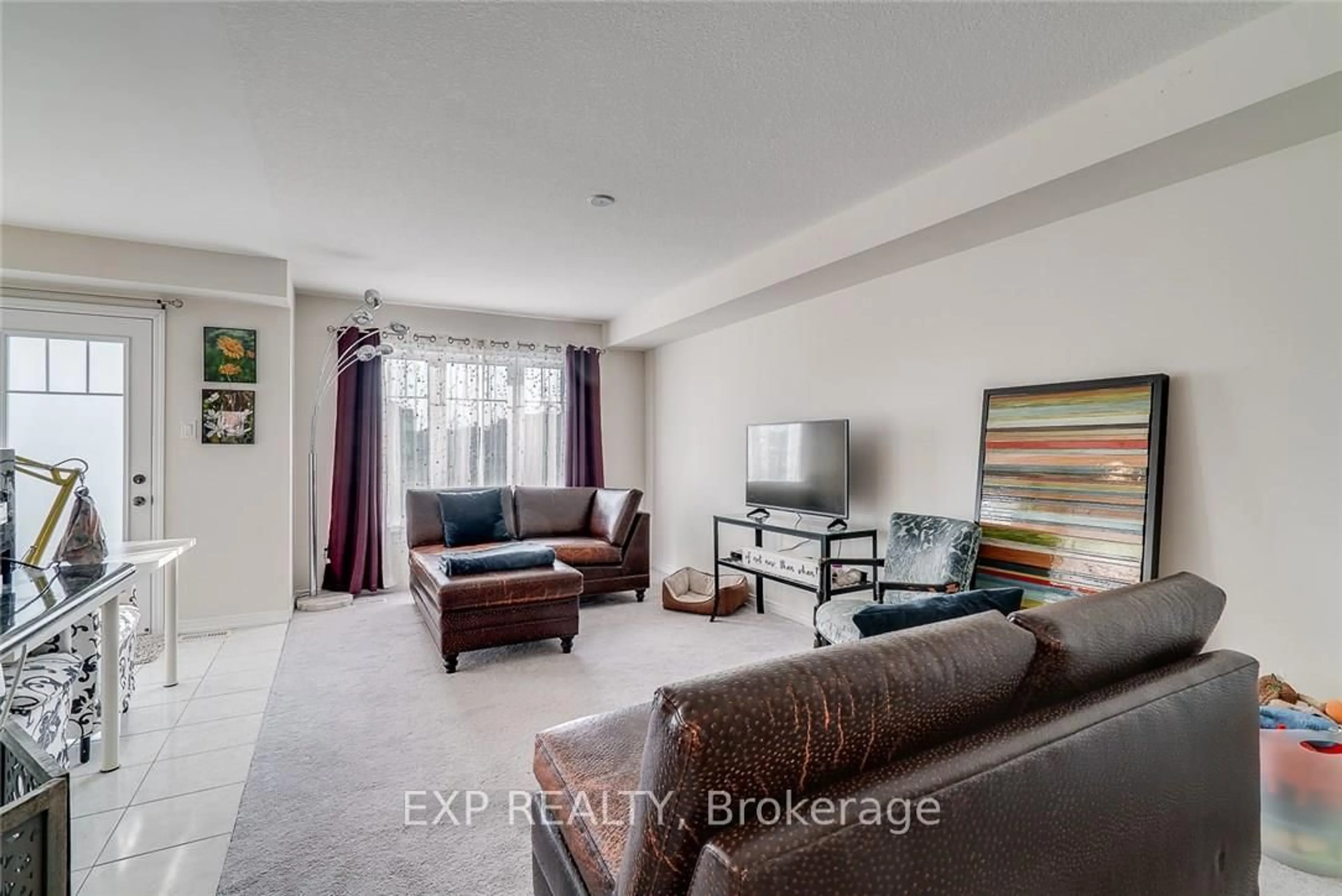 Living room with furniture, unknown for 8482 Hickory Lane, Niagara Falls Ontario L2H 0K8