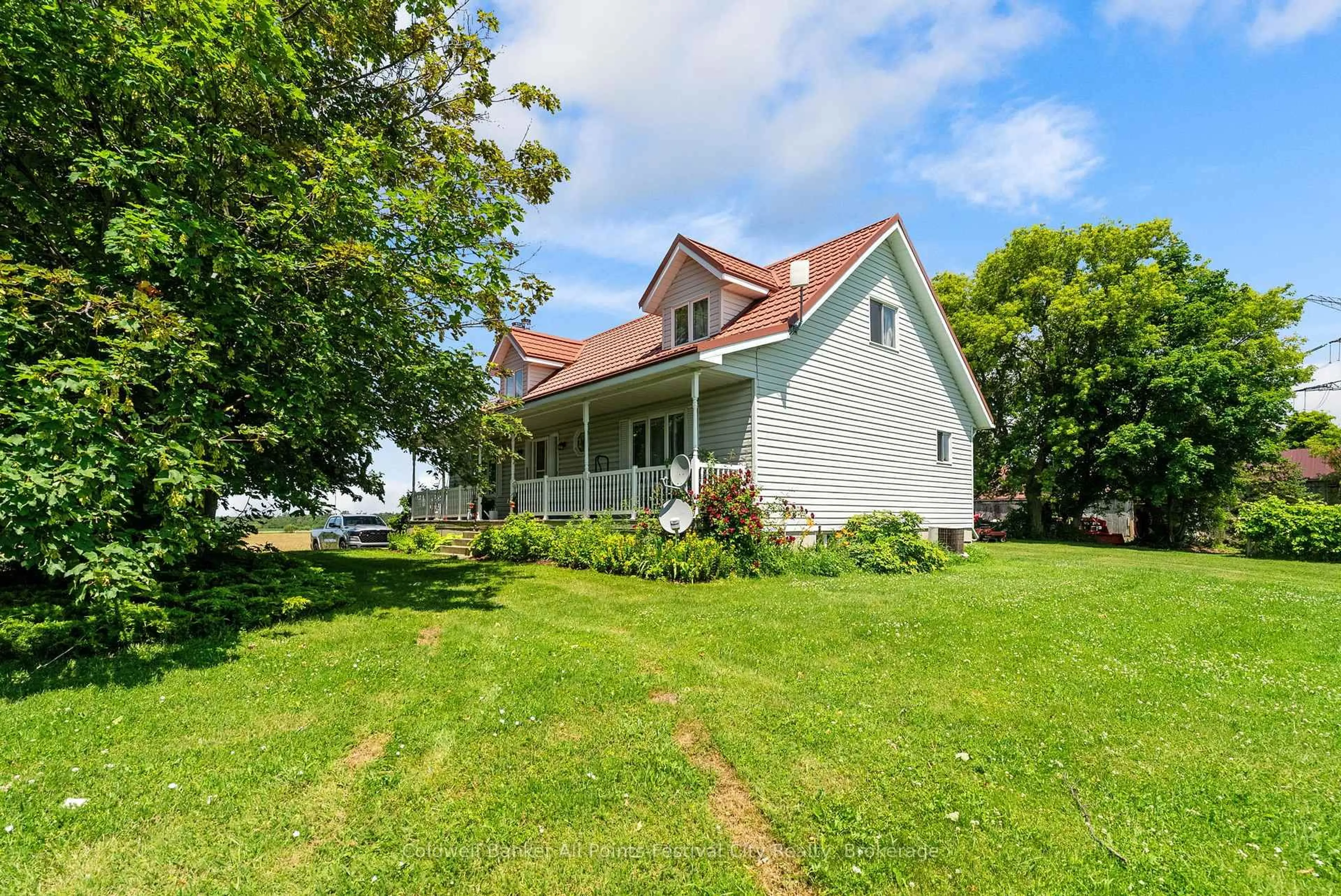 A pic from outside/outdoor area/front of a property/back of a property/a pic from drone, unknown for 36768 Londesboro Rd, Ashfield-Colborne-Wawanosh Ontario N7A 3Y1
