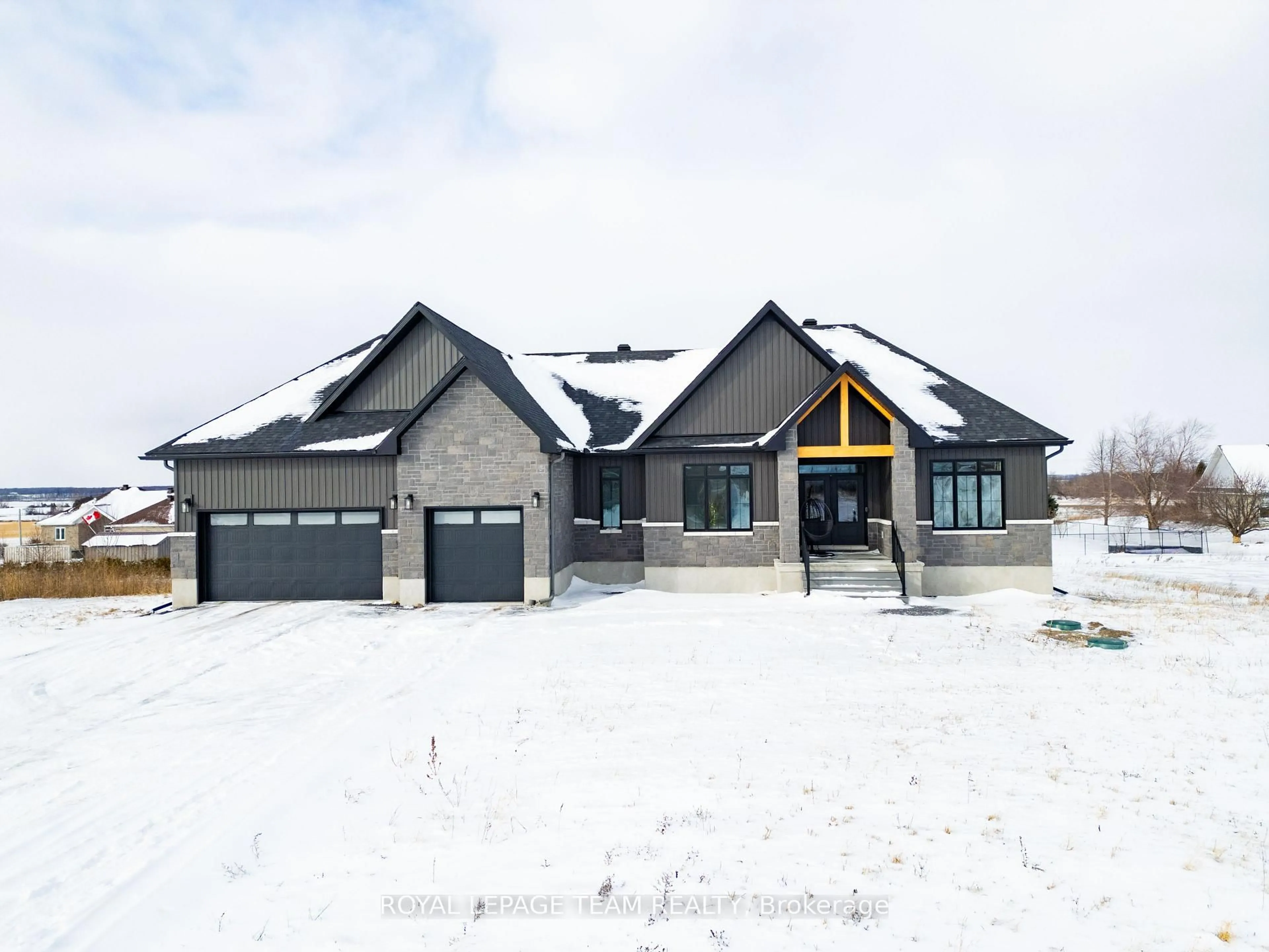 Unknown for 224 Trudeau Cres, Russell Ontario K4R 1E5