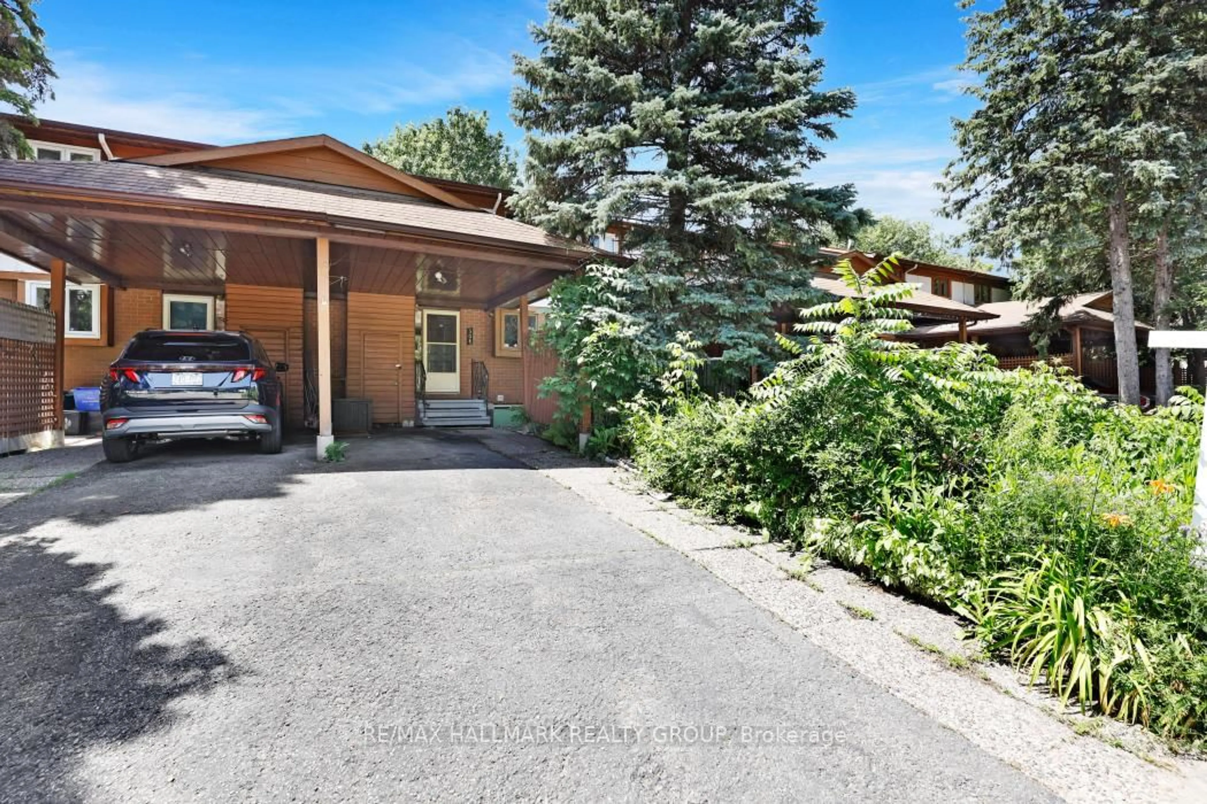 Unknown for 308 Lafontaine Ave, Ottawa Ontario K1T 3A4