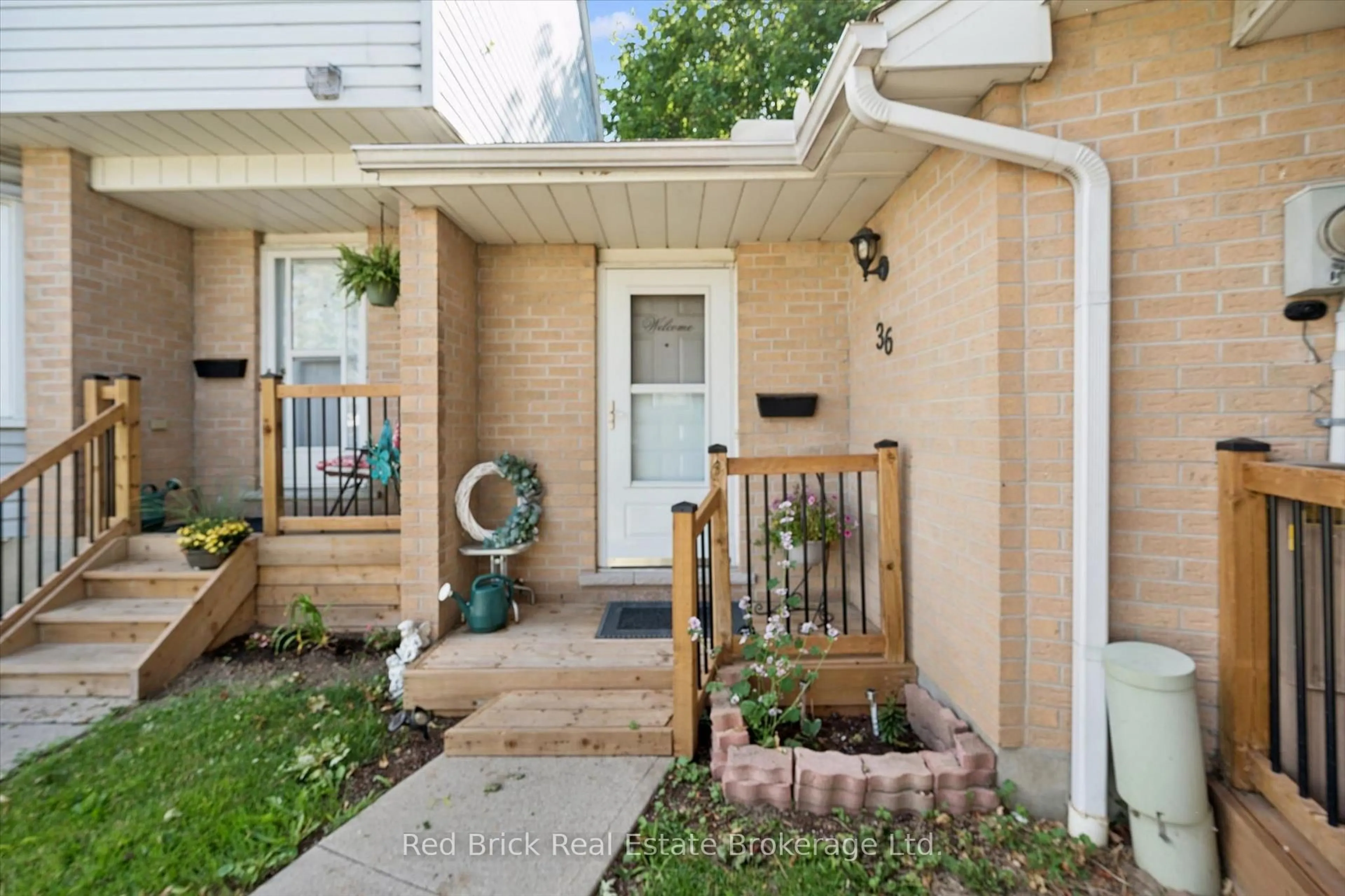 Unknown for 90 Ferman Dr #36, Guelph Ontario N1H 8E7
