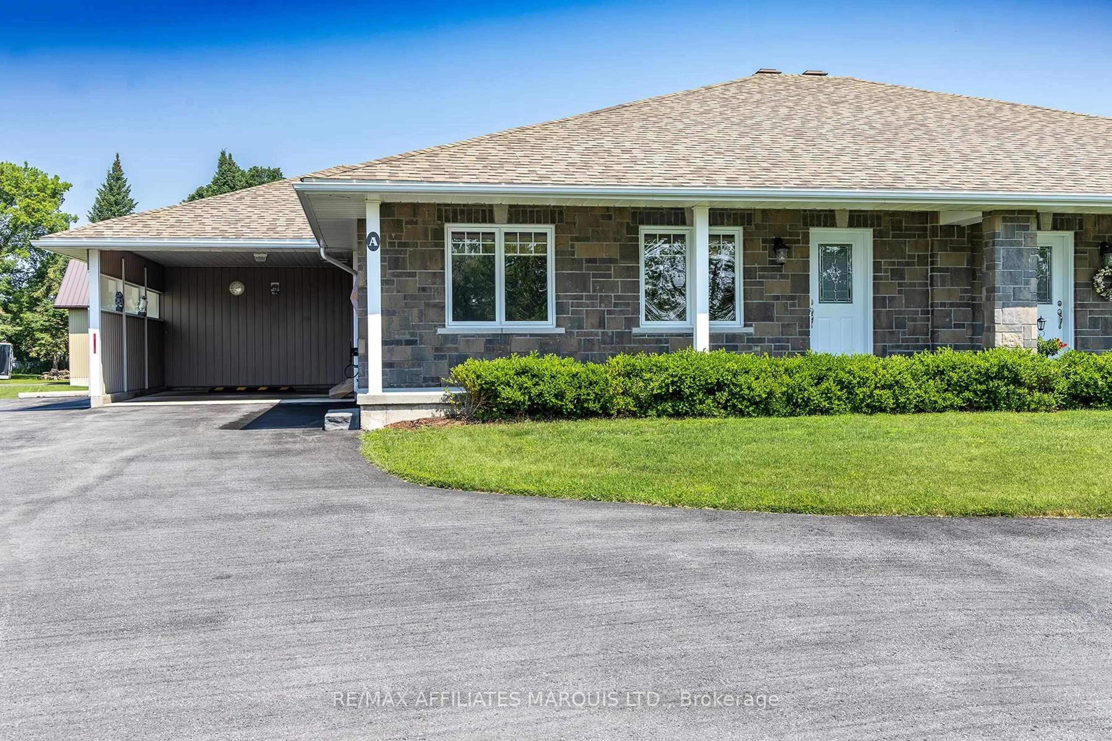 Unknown for 12057 LAKESHORE Dr, South Dundas Ontario K0C 1X0