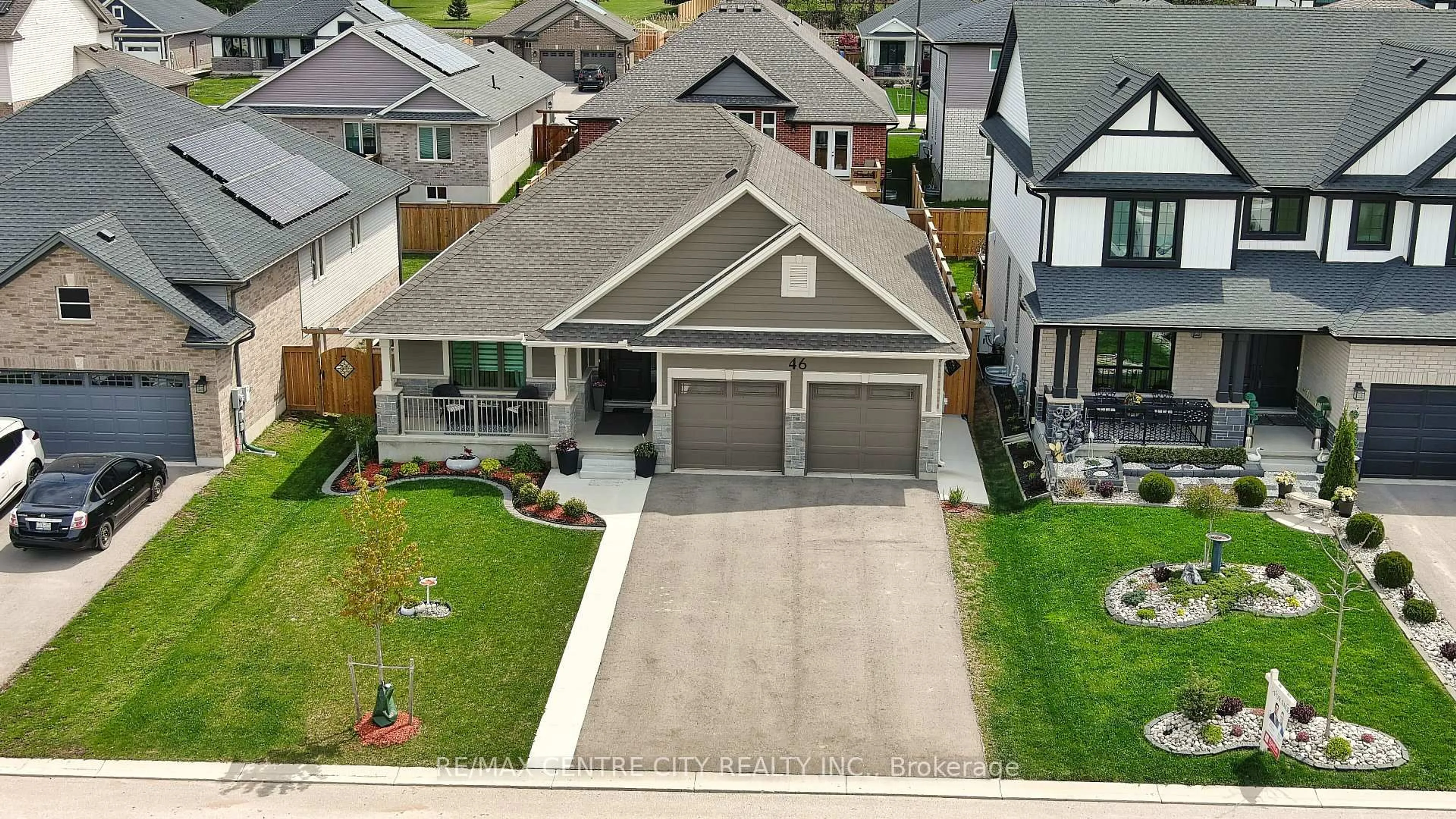 A pic from outside/outdoor area/front of a property/back of a property/a pic from drone, street for 46 Snowy Owl Tr, Central Elgin Ontario N5R 0M6