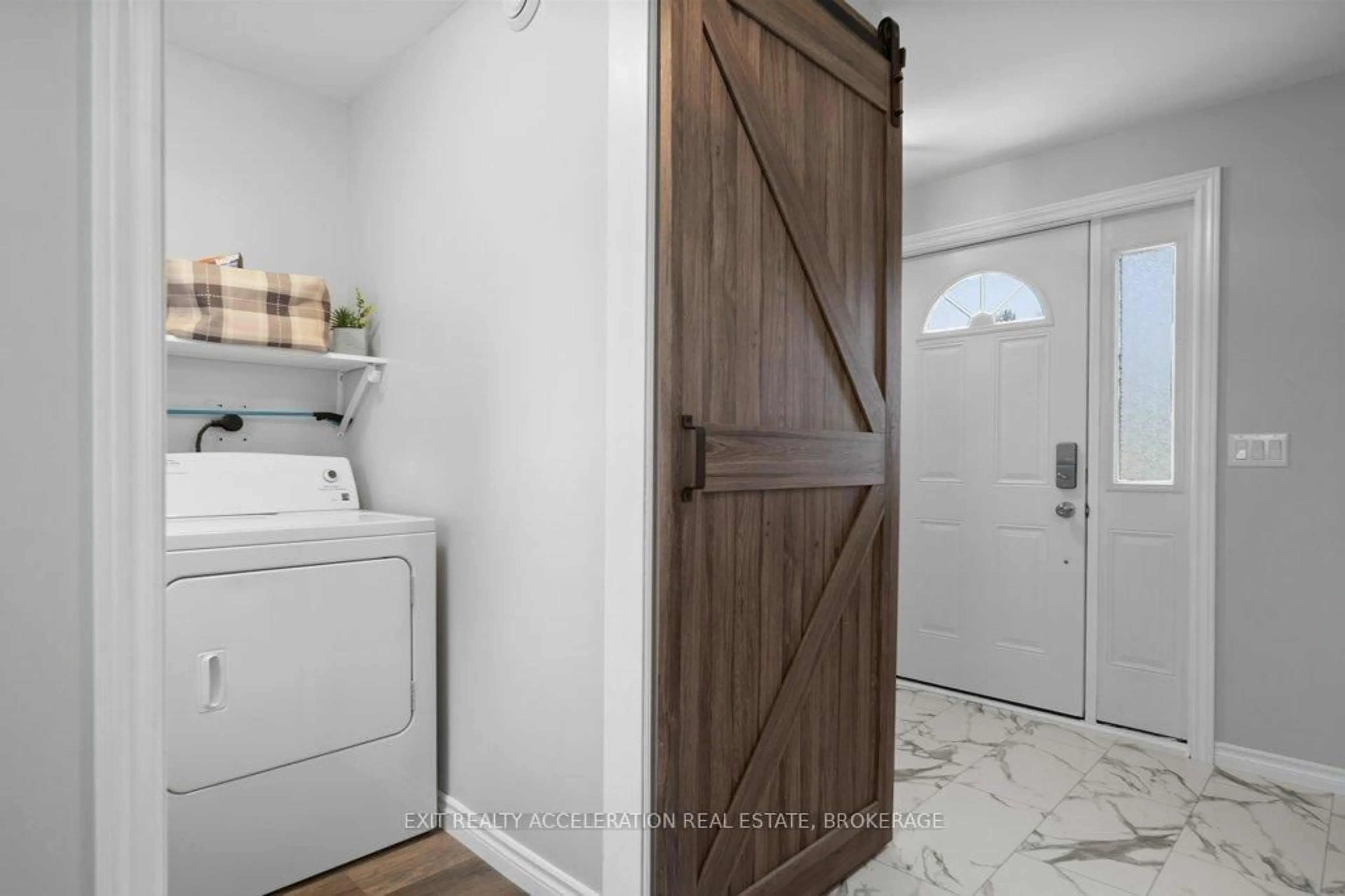 Laundry room for 2 Angus Dr, Greater Napanee Ontario K7R 3W6