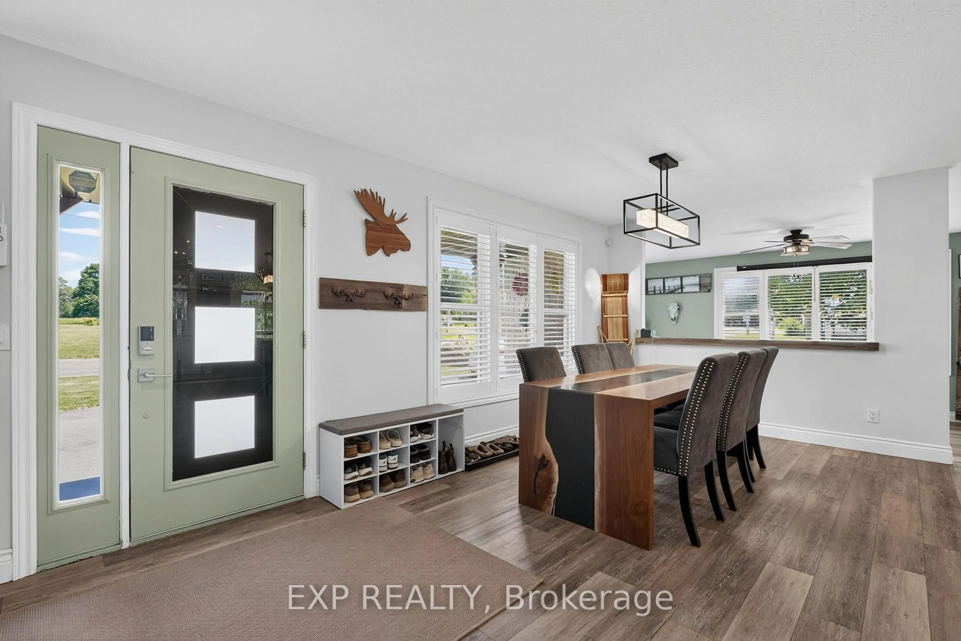 Open concept kitchen, unknown for 3474 Garrison Rd, Fort Erie Ontario L0S 1N0