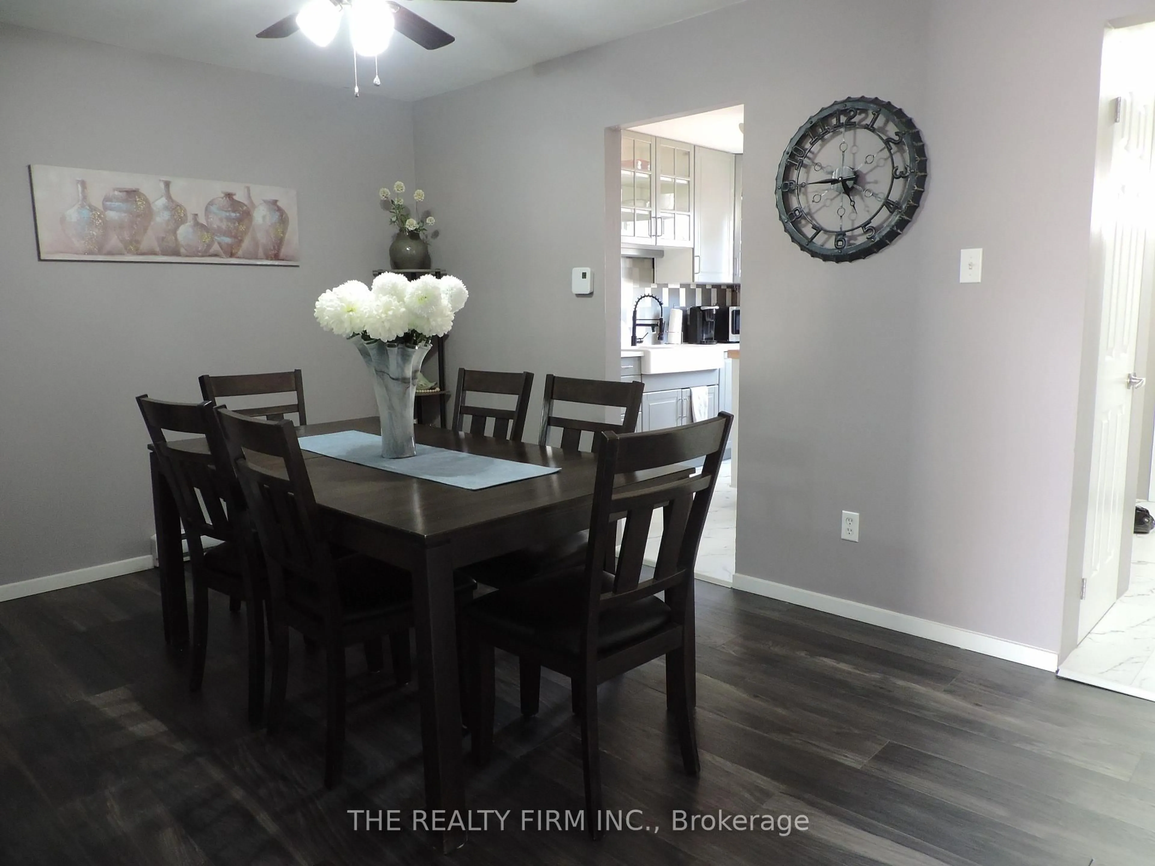 Dining room, wood/laminate floor for 474 Southdale Rd #33, London South Ontario N6E 1A4