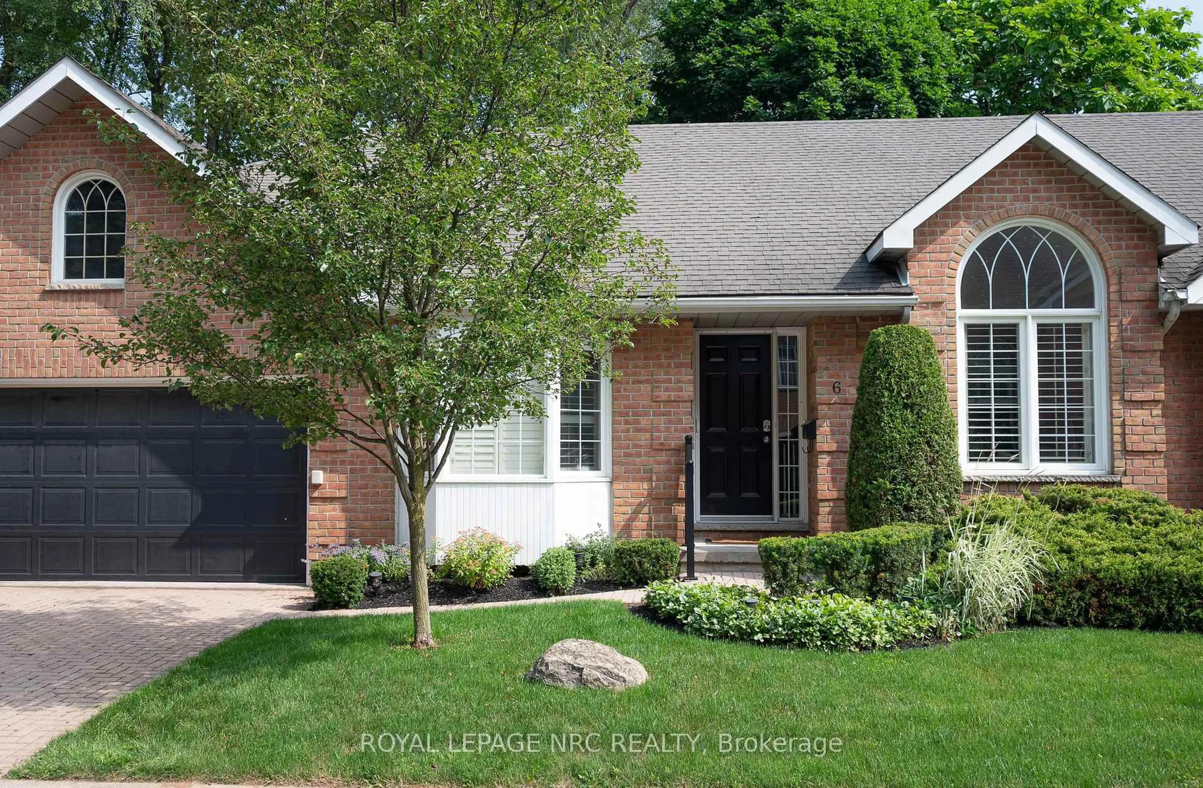 Home with brick exterior material, street for 4667 Portage Rd #6, Niagara Falls Ontario L2E 6A9